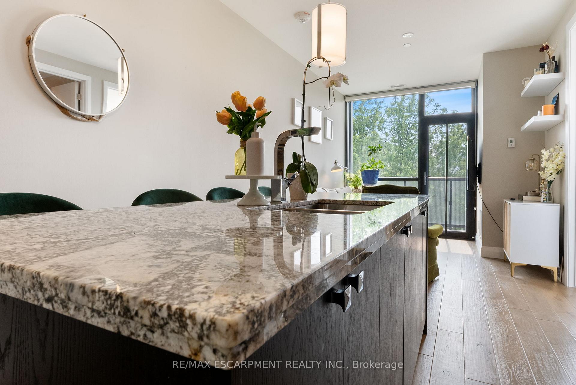Photo 14 of Unit 502, 101 Locke Street S, Hamilton, Kirkendall — HOMEH