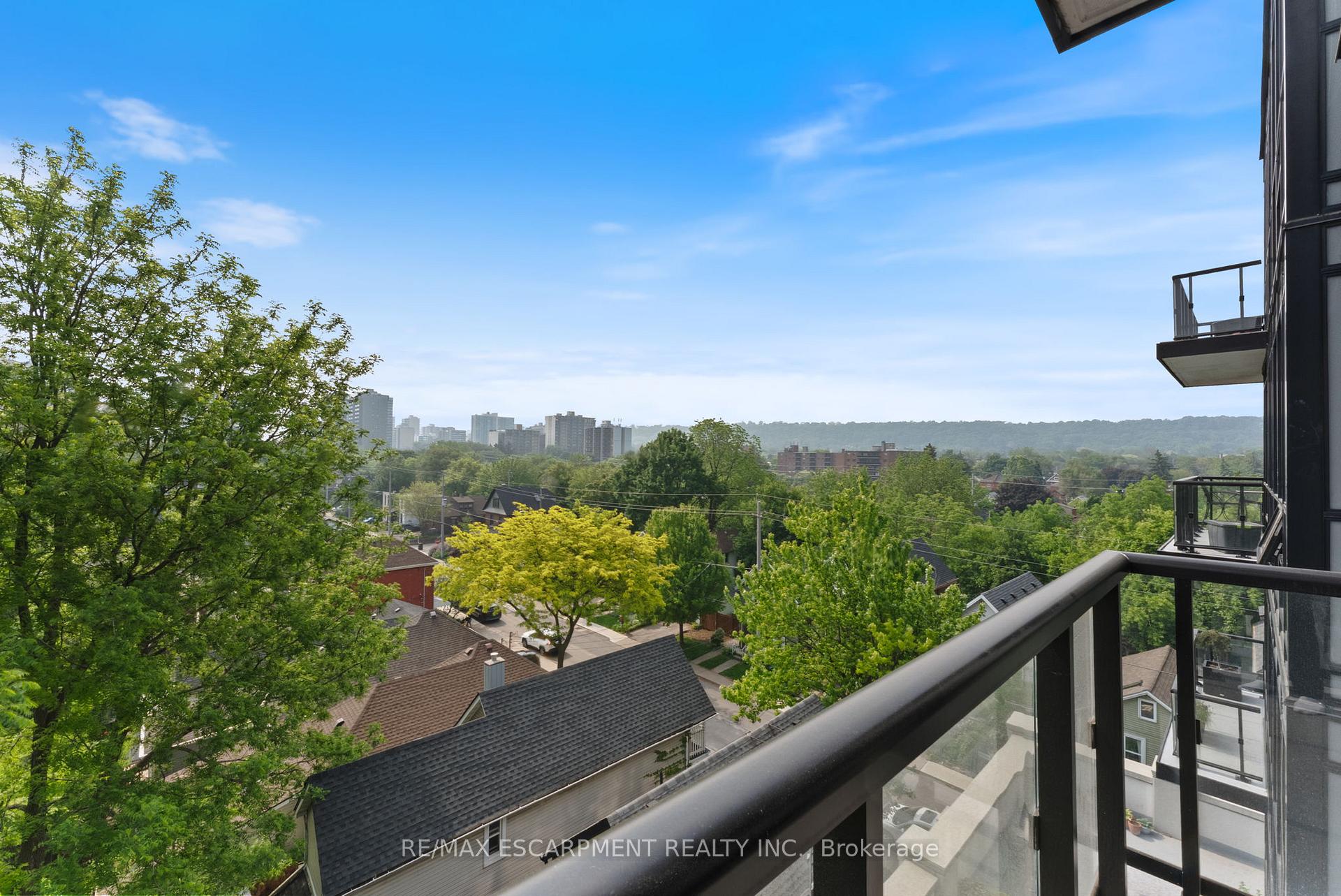 Photo 8 of Unit 502, 101 Locke Street S, Hamilton, Kirkendall — HOMEH