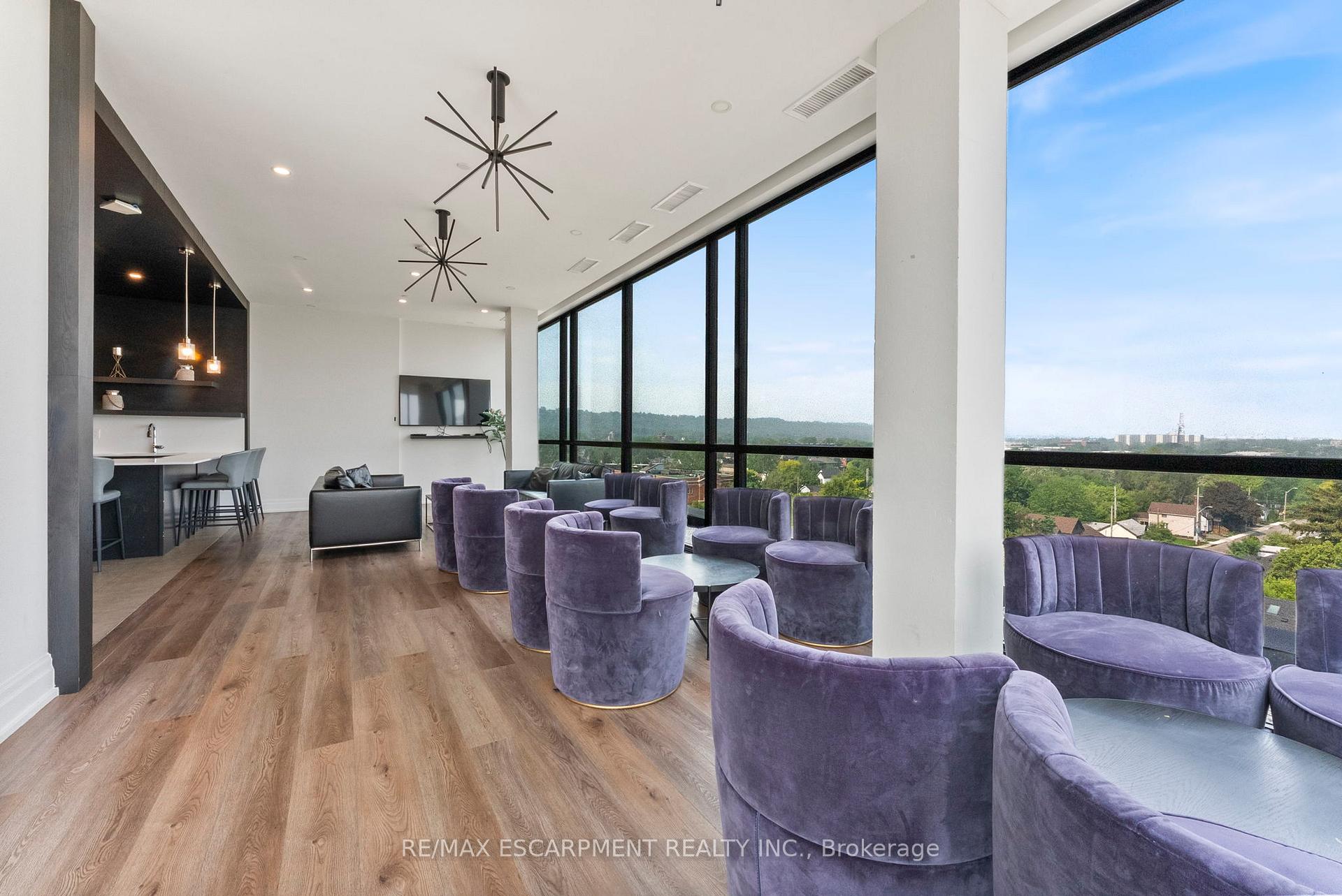 Photo 16 of Unit 502, 101 Locke Street S, Hamilton, Kirkendall — HOMEH