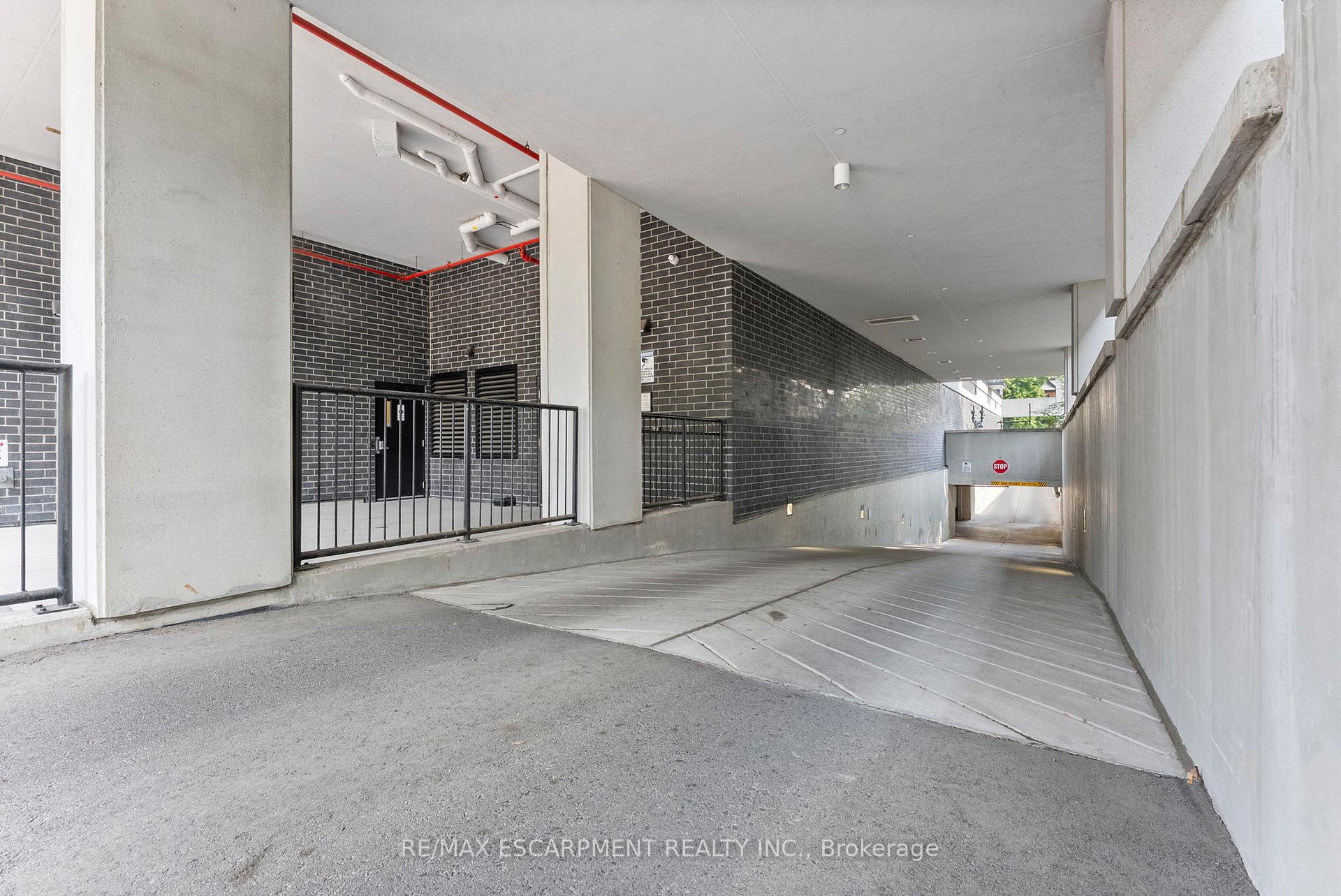 Photo 17 of Unit 502, 101 Locke Street S, Hamilton, Kirkendall — HOMEH