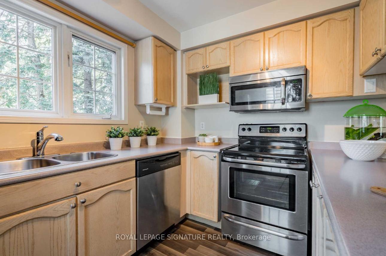 Photo 6 of Unit 24, 1735 Walnut Lane, Pickering, Town Centre — HOMEH