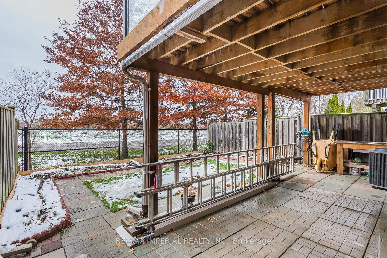 Photo 23 of 85 Maple Ridge Crescent E, Markham, Greensborough — HOMEH