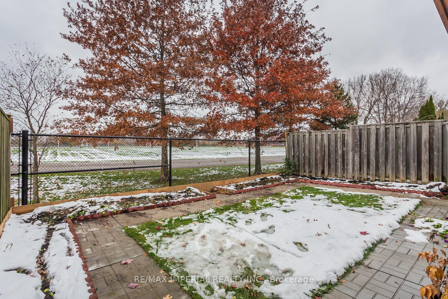 Photo 24 of 85 Maple Ridge Crescent E, Markham, Greensborough — HOMEH