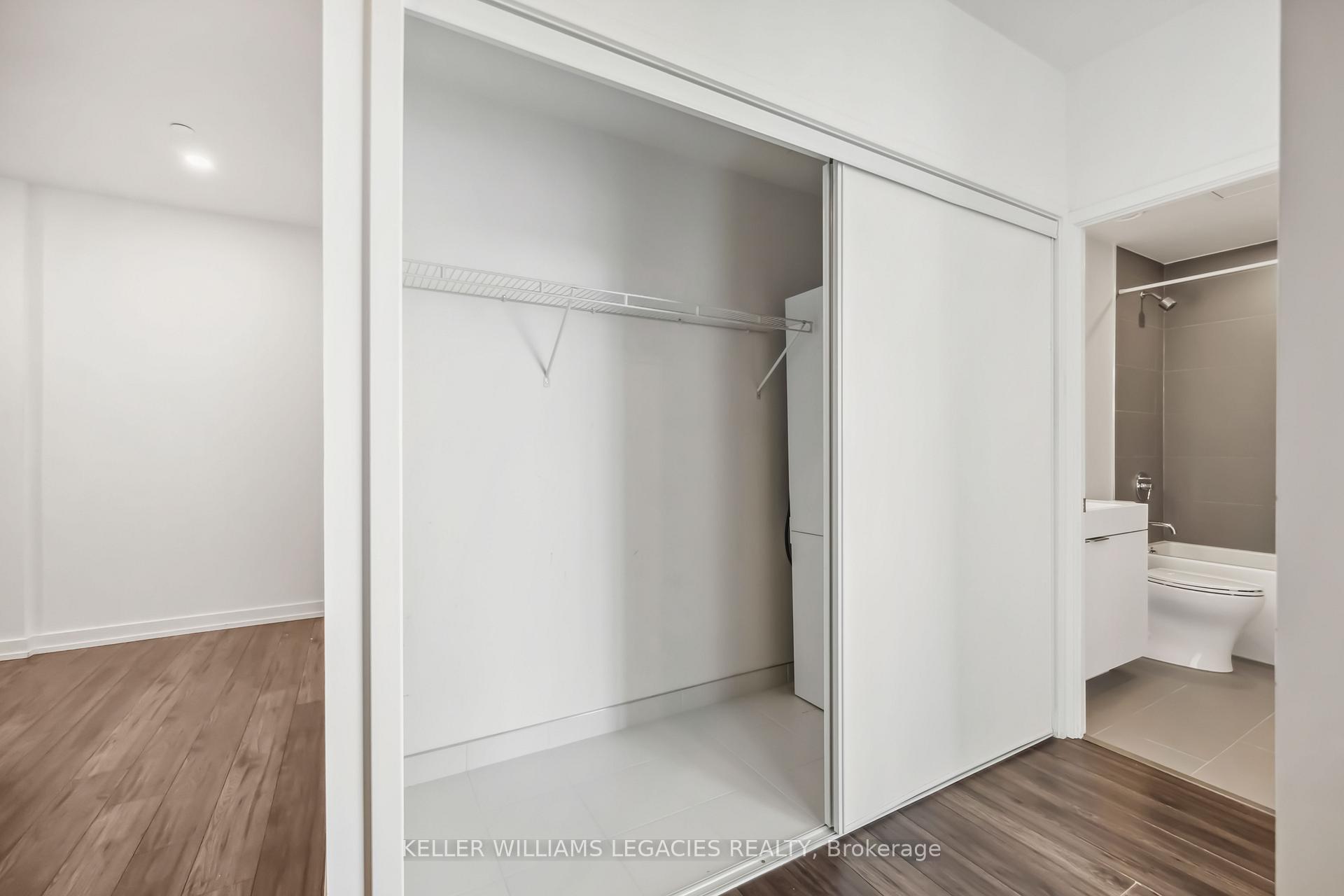 Photo 15 of Unit 419, 33 Helendale Avenue, Toronto, Yonge-Eglinton — HOMEH