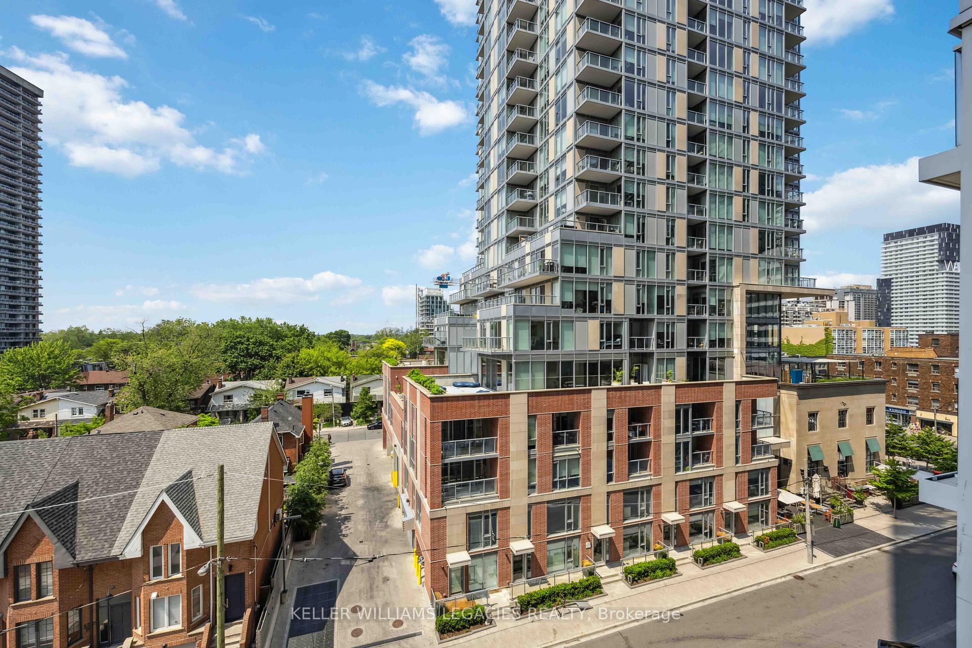 Photo 19 of Unit 419, 33 Helendale Avenue, Toronto, Yonge-Eglinton — HOMEH