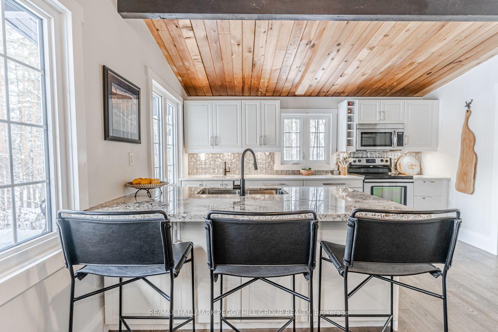 Photo 7 of 3795 Fairway Road, Innisfil, Rural Innisfil — HOMEH