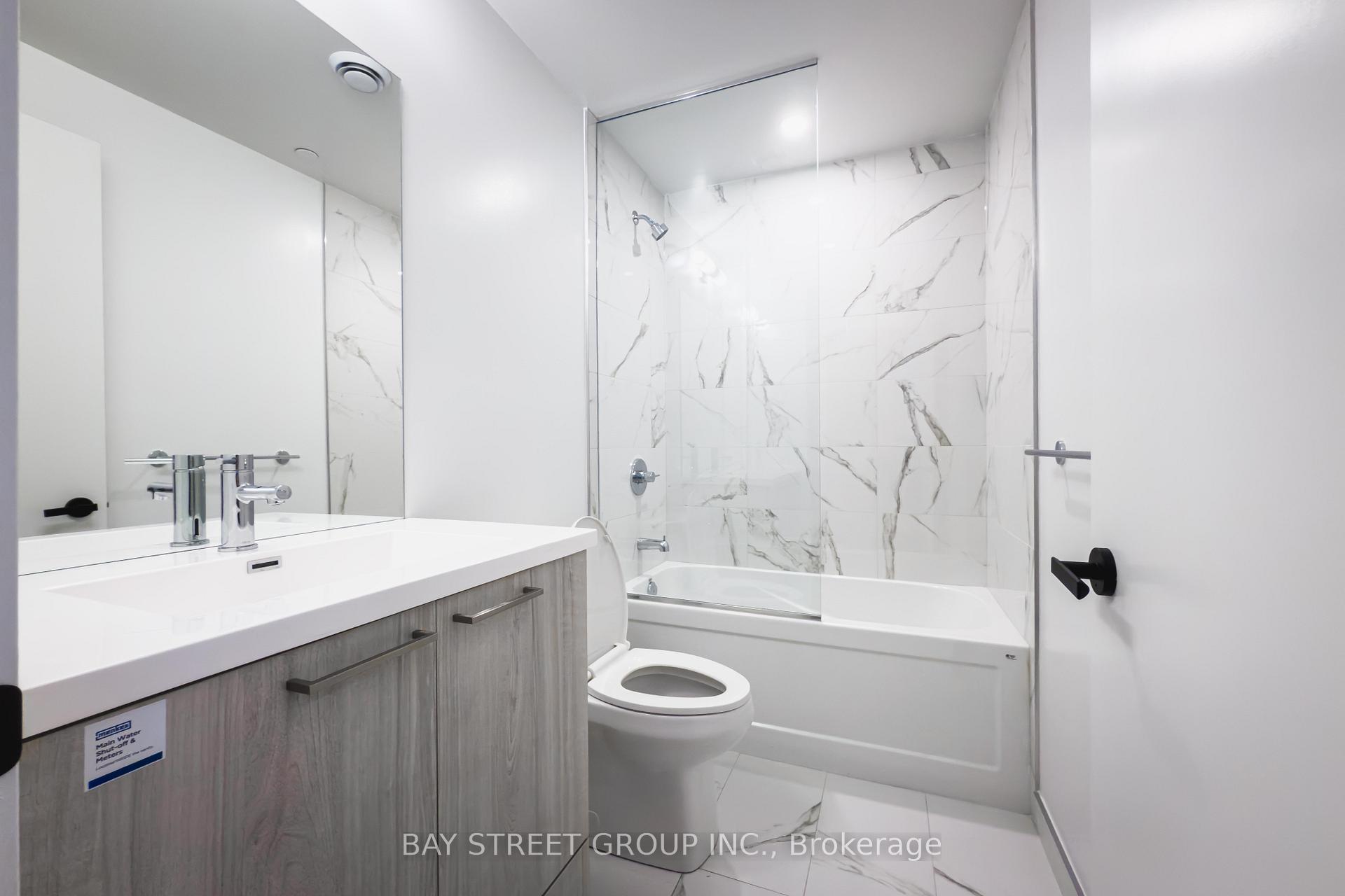 Photo 13 of Unit 2008, 225 Commerce Street, Vaughan, Vaughan Corporate Centre — HOMEH