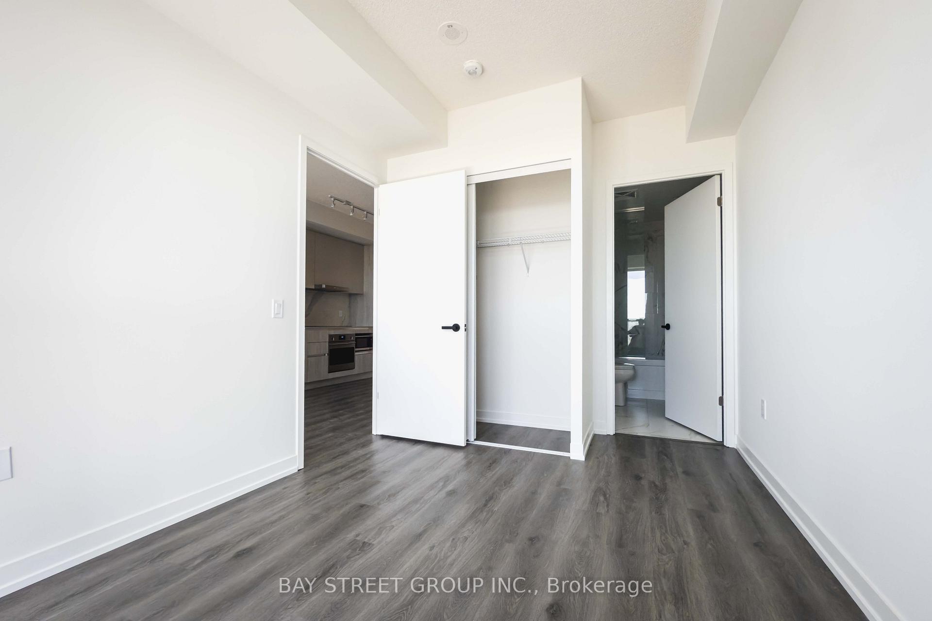Photo 12 of Unit 2008, 225 Commerce Street, Vaughan, Vaughan Corporate Centre — HOMEH