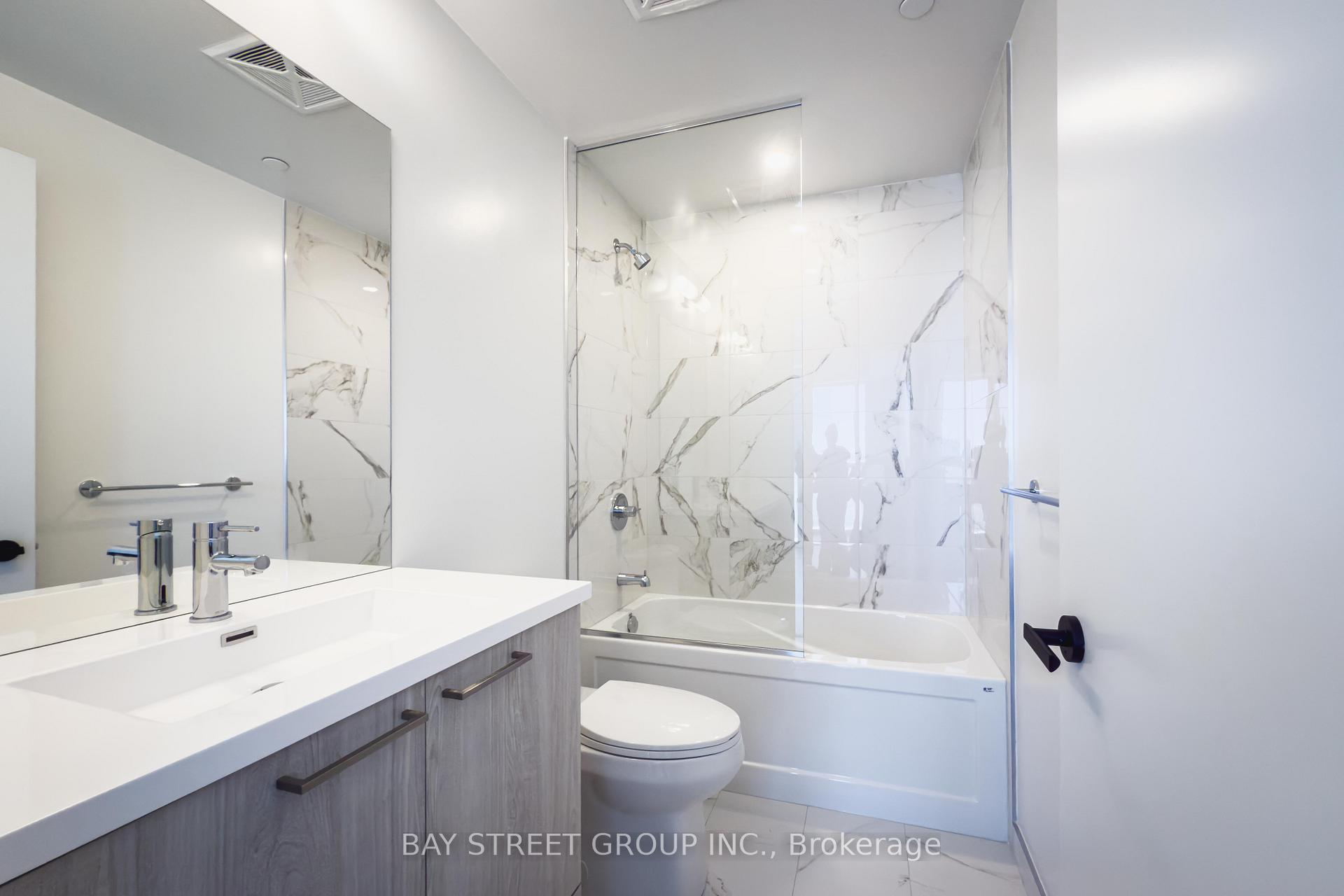 Photo 11 of Unit 2008, 225 Commerce Street, Vaughan, Vaughan Corporate Centre — HOMEH