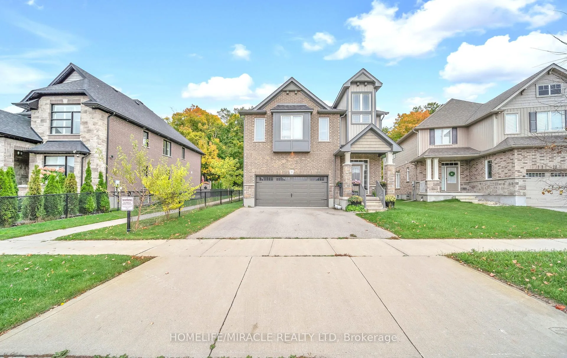Photo 9 of 79 Elmbank Trail, Kitchener, Doon South — HOMEH