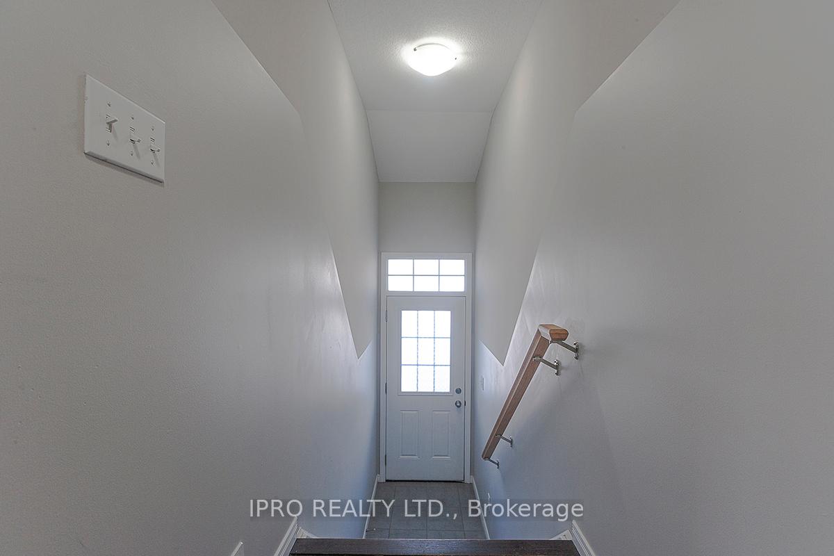 Photo 3 of Unit 11C, 388 Old Huron Road, Kitchener, Brigadoon — HOMEH