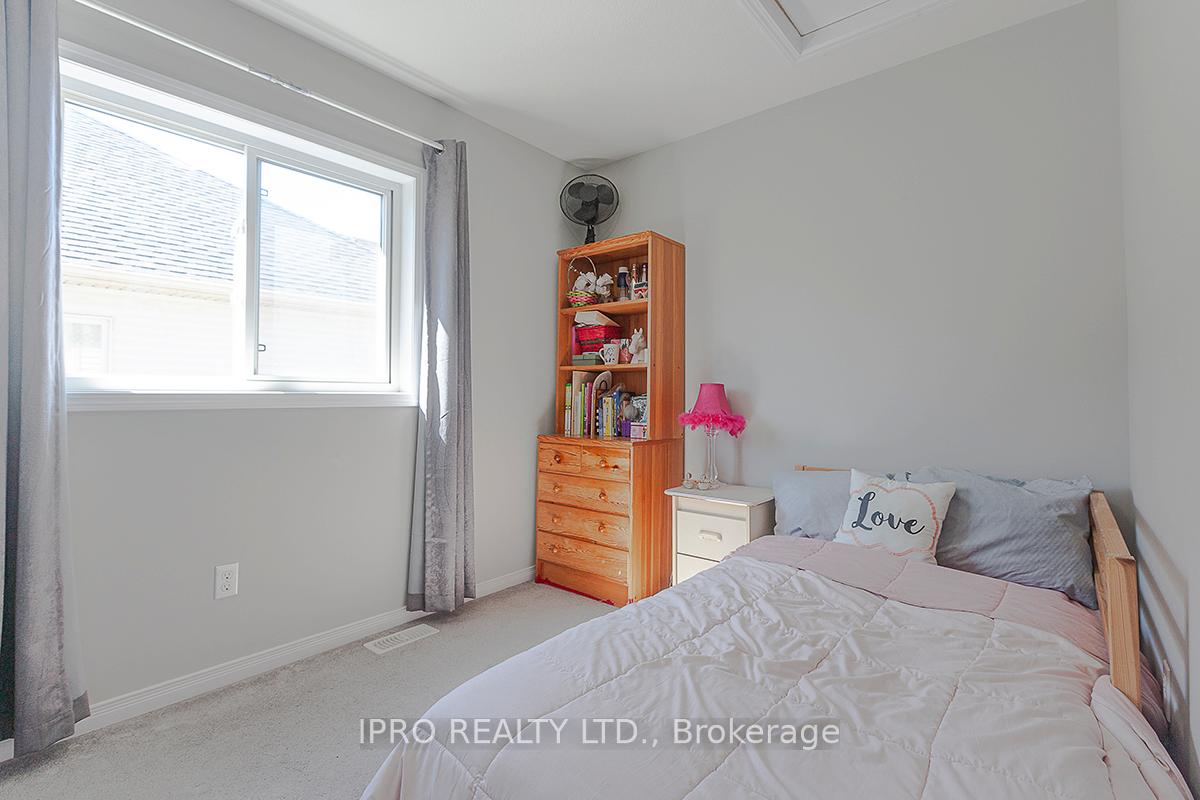 Photo 17 of Unit 11C, 388 Old Huron Road, Kitchener, Brigadoon — HOMEH