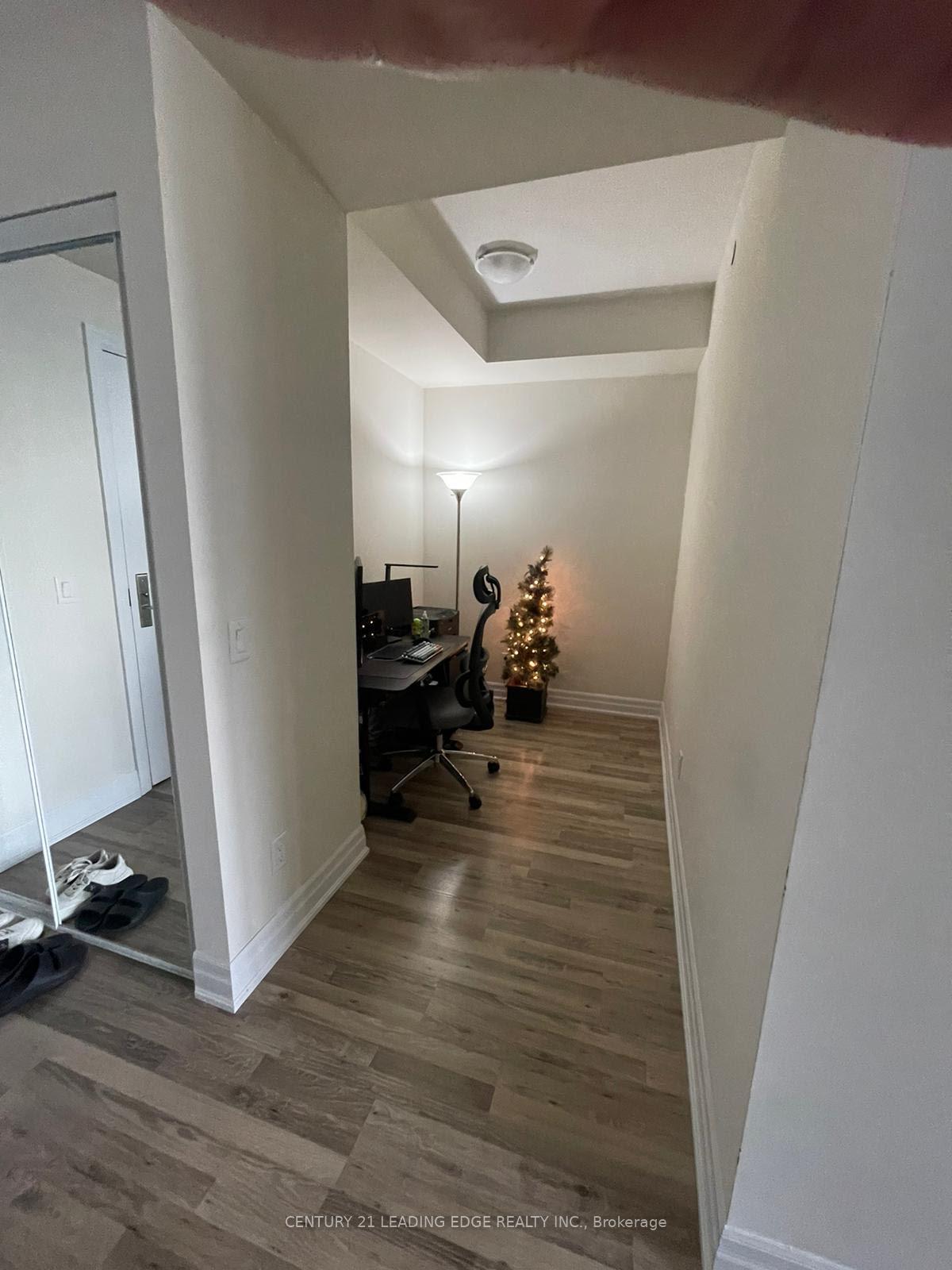 Photo 9 of Unit 1508, 9085 Jane Street, Vaughan, Concord — HOMEH