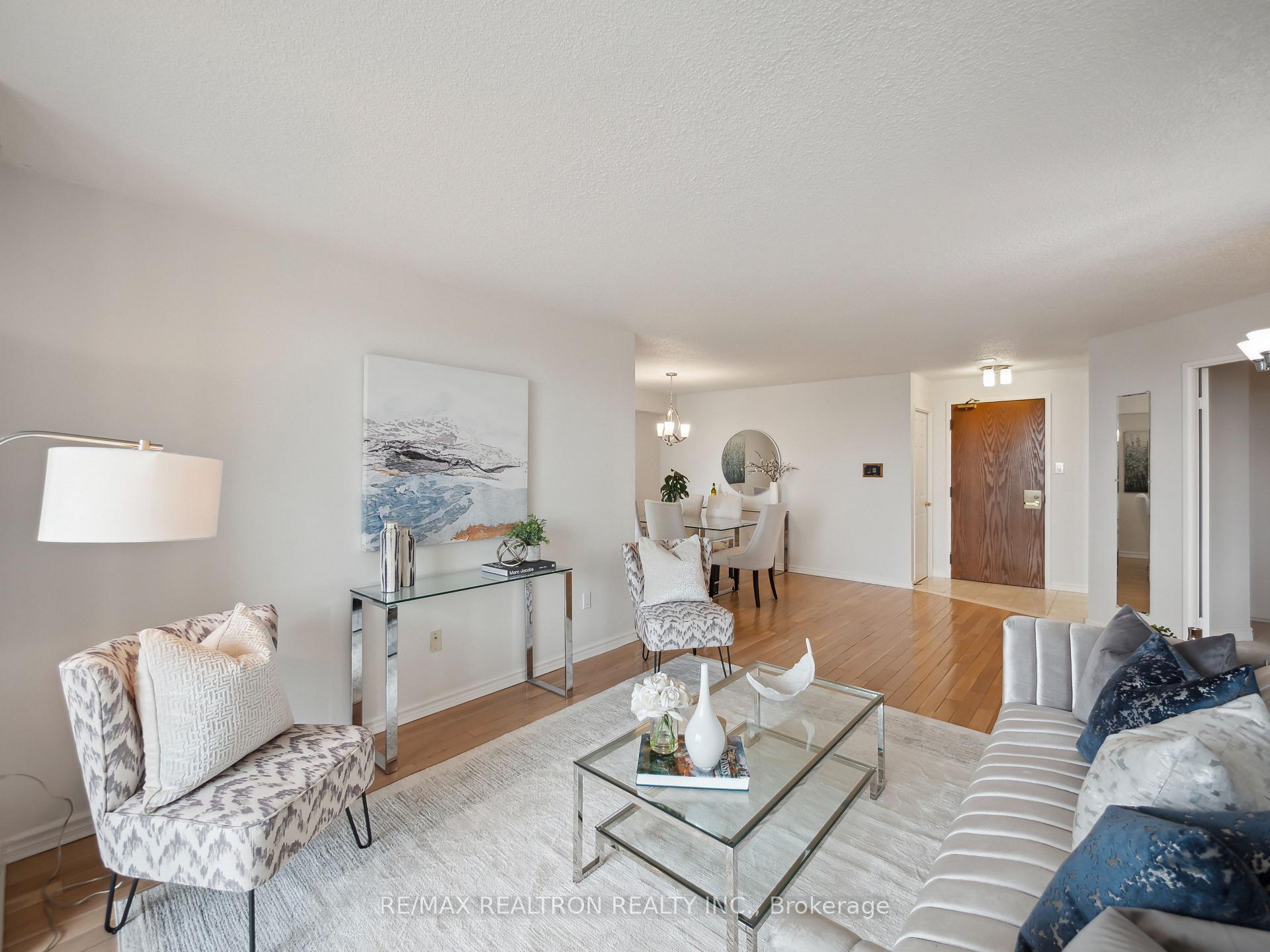 Photo 15 of Unit 704, 343 Clark Avenue W, Vaughan, Crestwood-Springfarm-Yorkhill — HOMEH