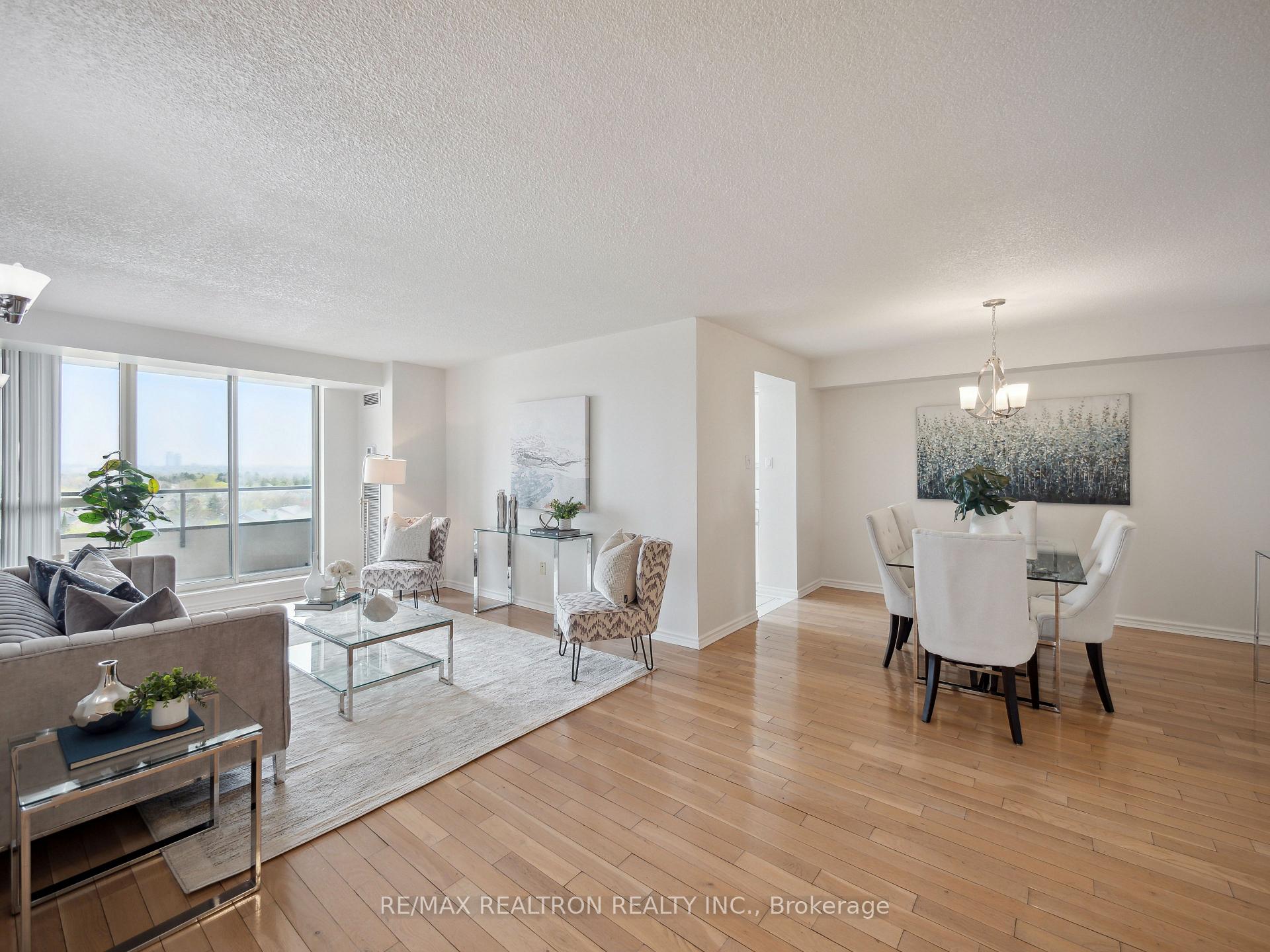Photo 3 of Unit 704, 343 Clark Avenue W, Vaughan, Crestwood-Springfarm-Yorkhill — HOMEH