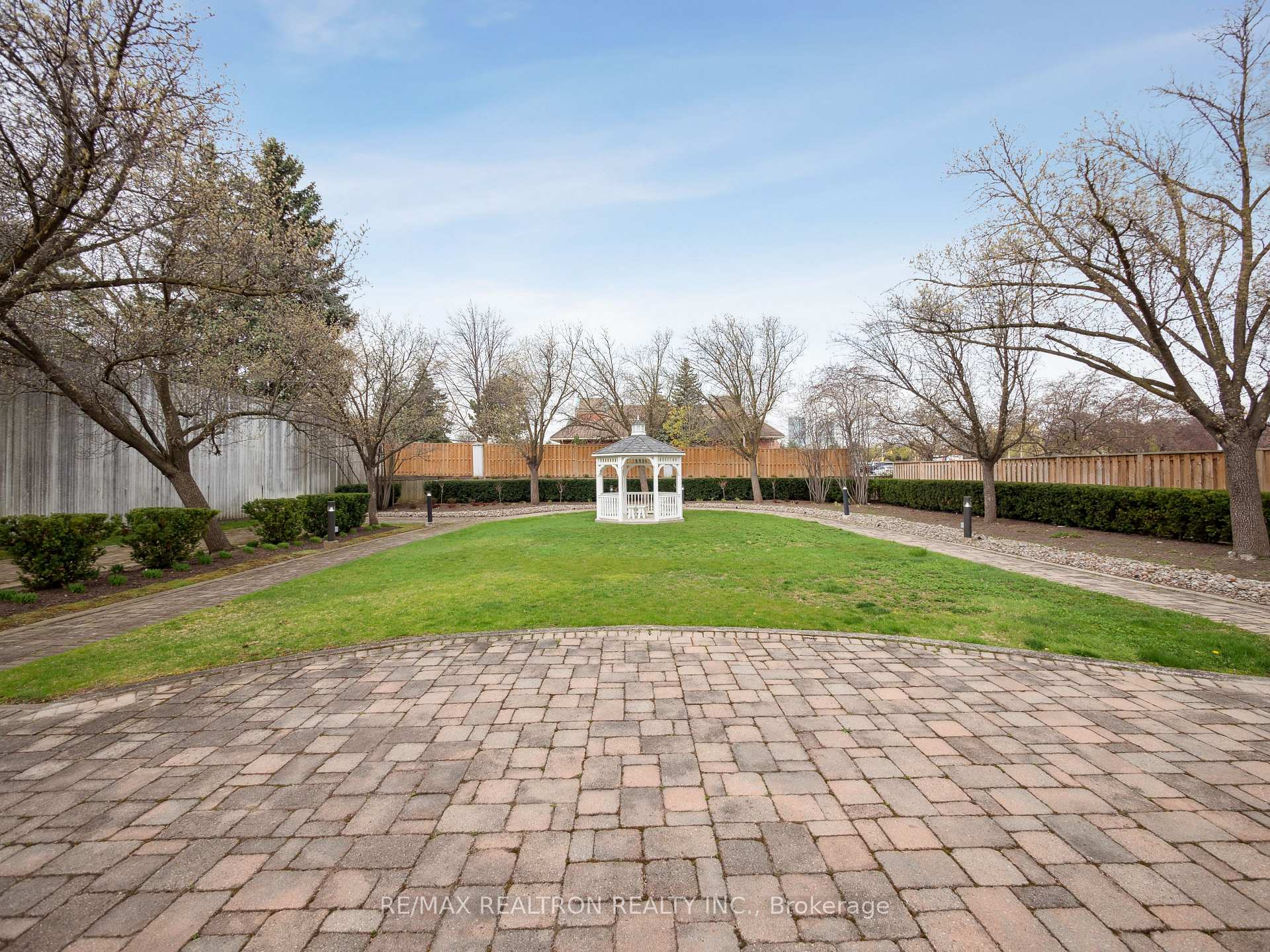 Photo 20 of Unit 704, 343 Clark Avenue W, Vaughan, Crestwood-Springfarm-Yorkhill — HOMEH