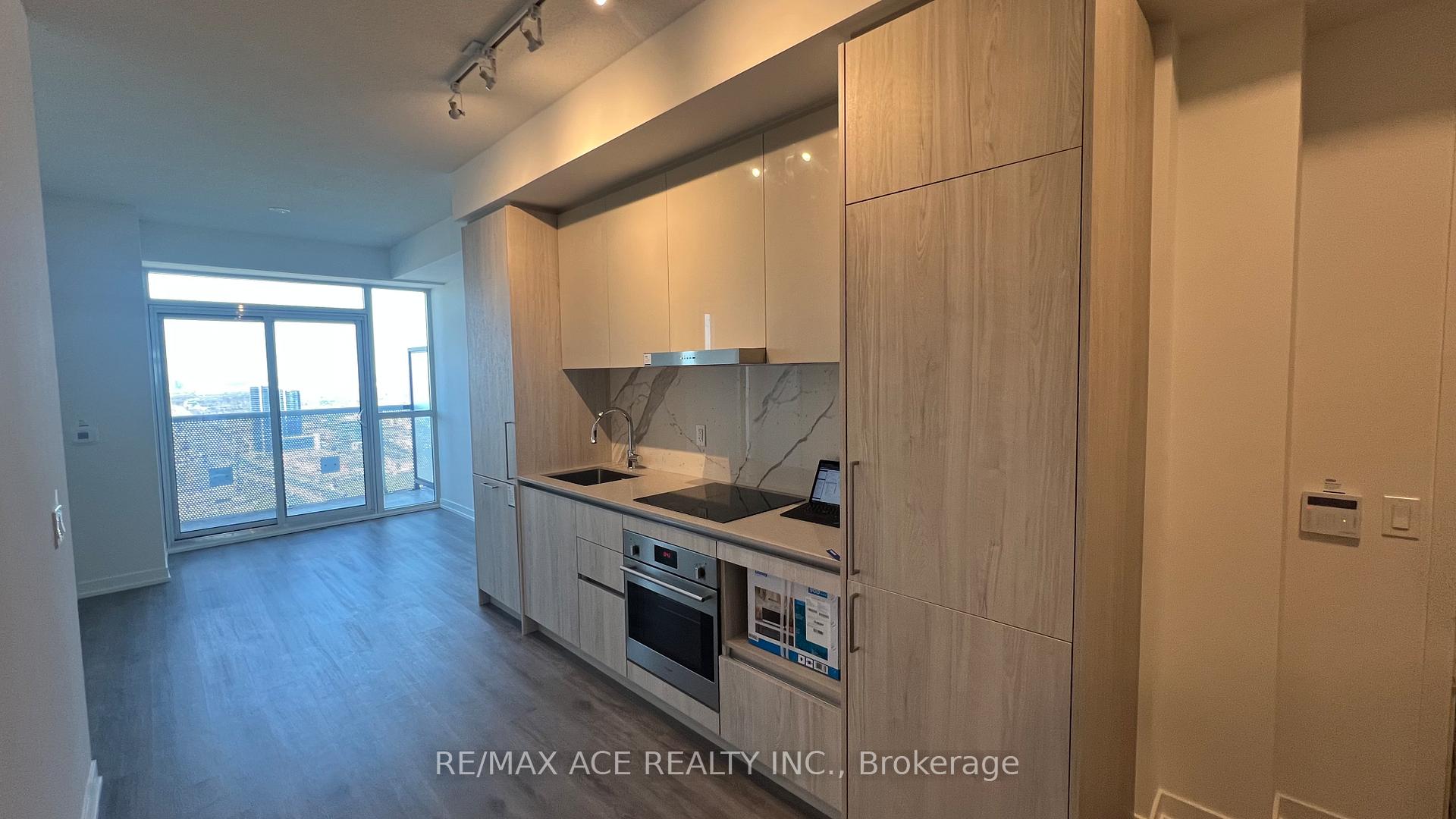 Photo 3 of Unit 4008, 225 Commerce Street, Vaughan, Vaughan Corporate Centre — HOMEH