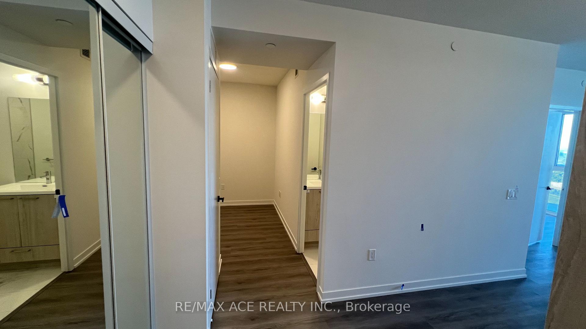 Photo 12 of Unit 4008, 225 Commerce Street, Vaughan, Vaughan Corporate Centre — HOMEH