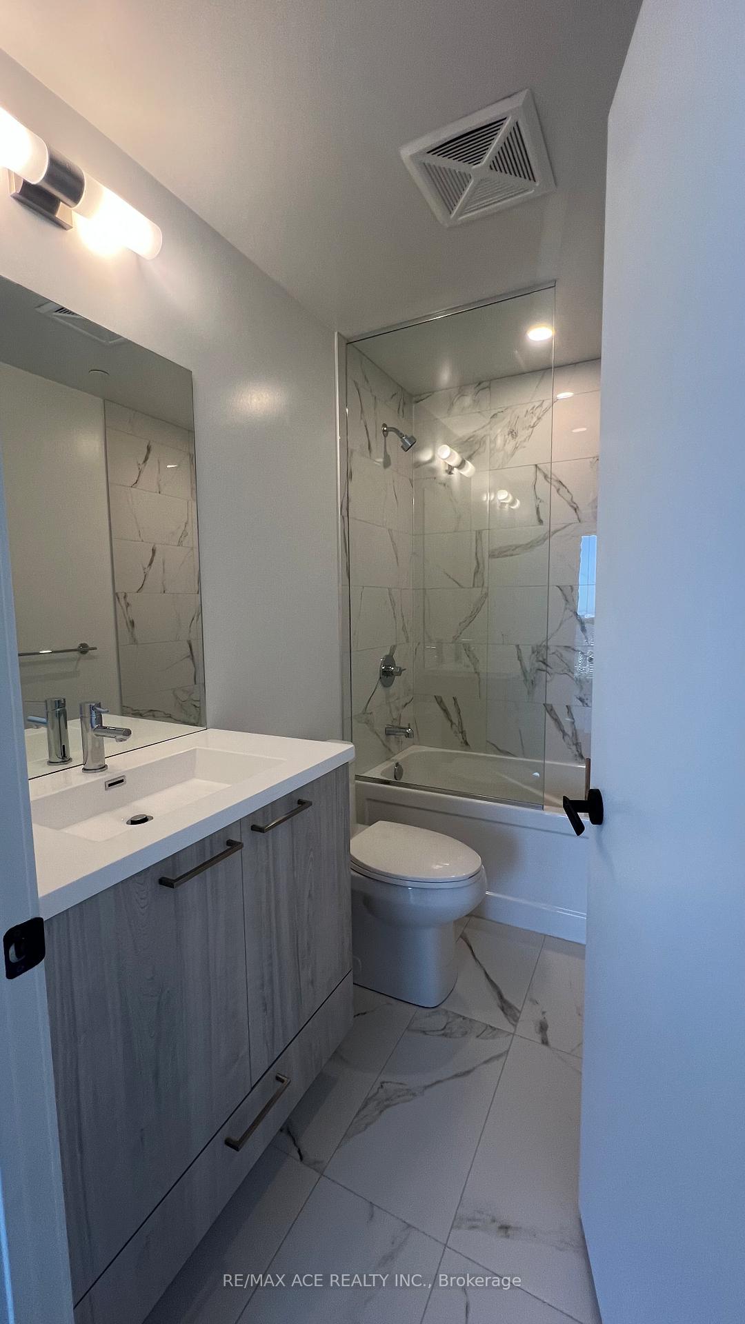 Photo 17 of Unit 4008, 225 Commerce Street, Vaughan, Vaughan Corporate Centre — HOMEH