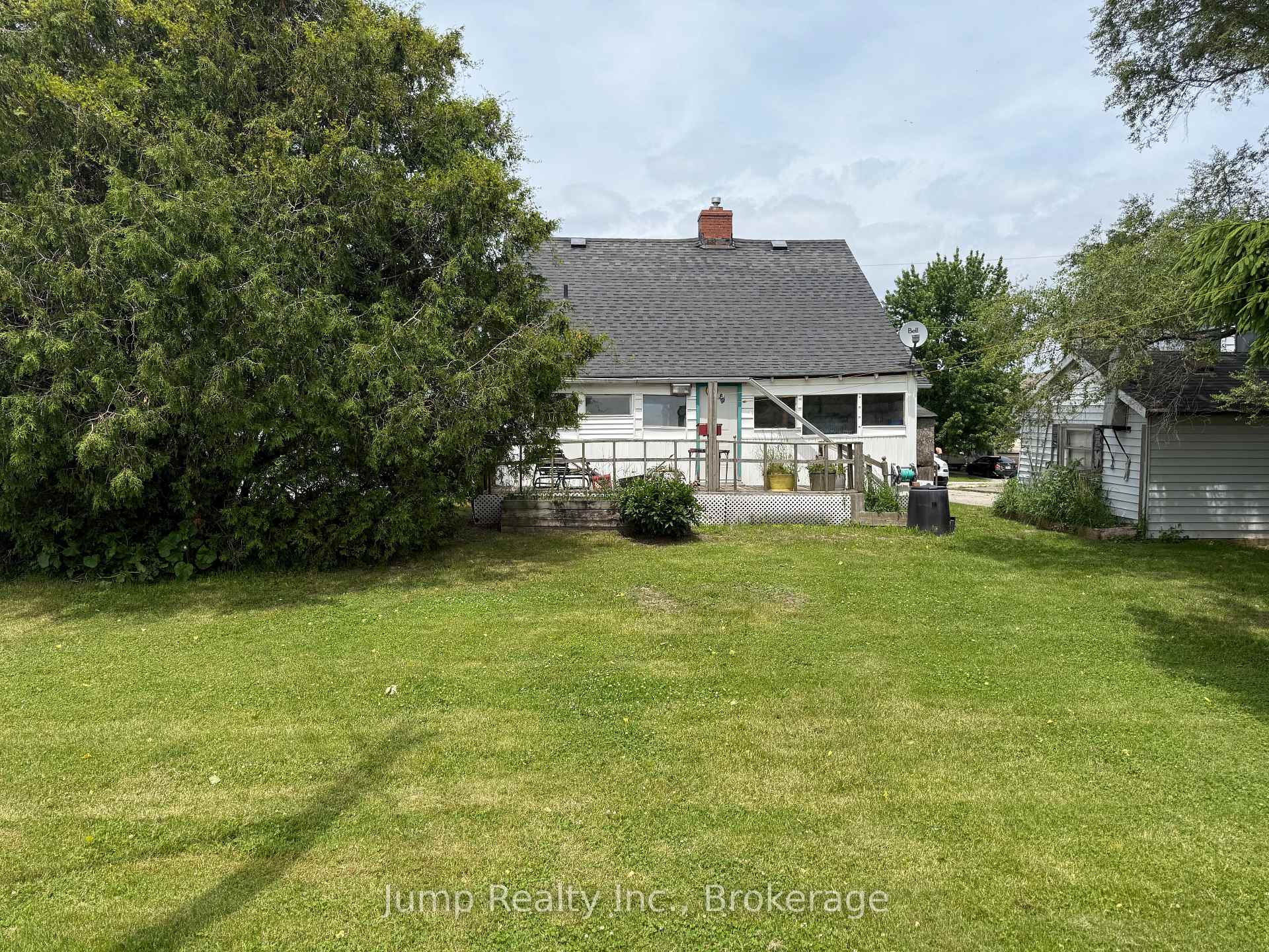 Photo 7 of 2 Toronto Boulevard, Huron East, Vanastra — HOMEH