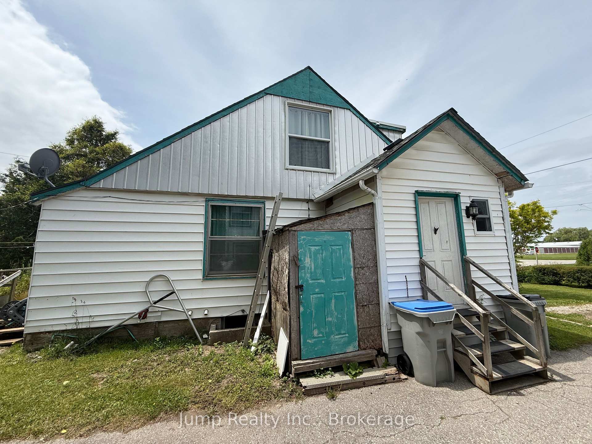Photo 14 of 2 Toronto Boulevard, Huron East, Vanastra — HOMEH