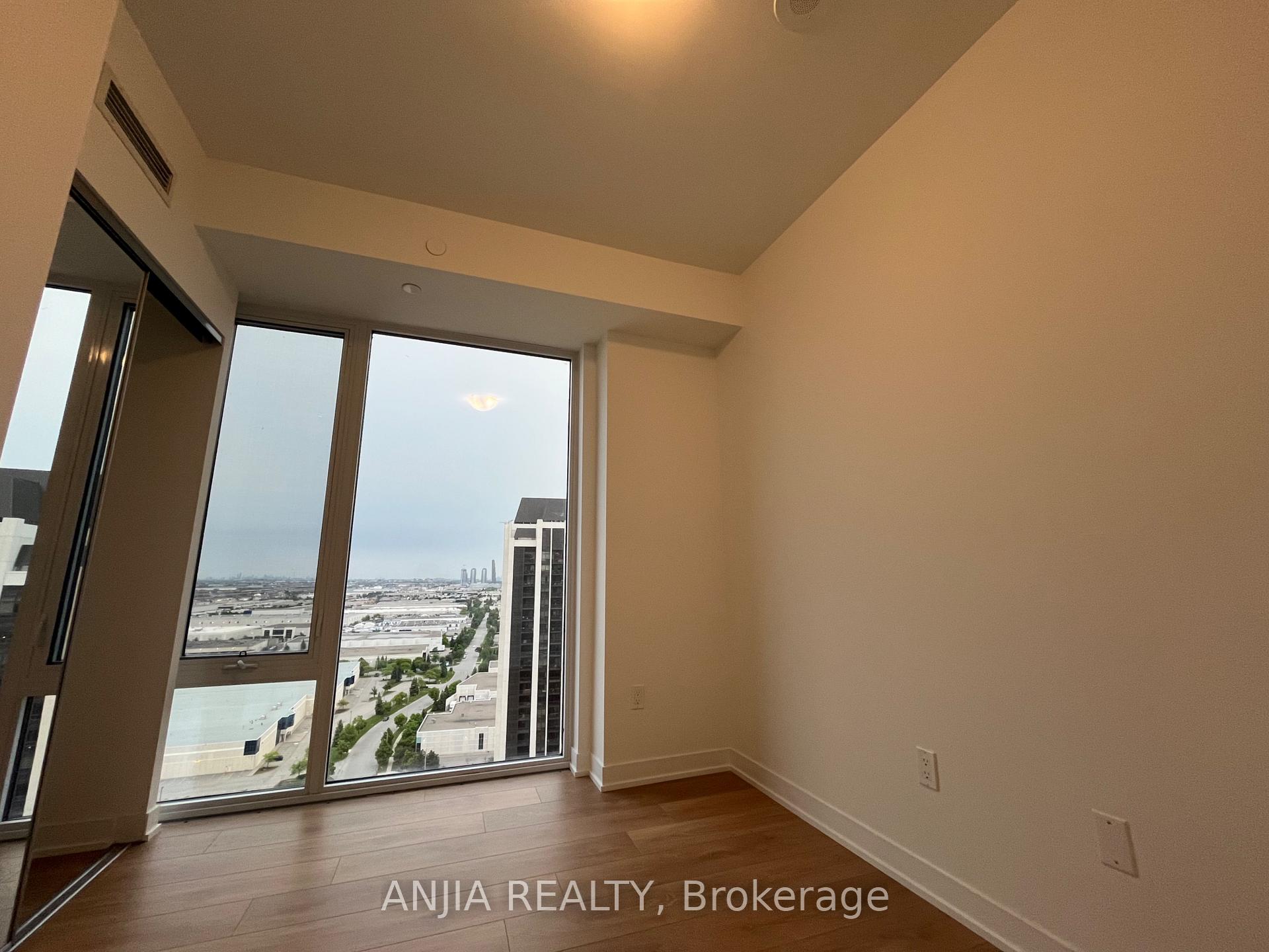 Photo 8 of Unit 2109, 474 Caldari Road E, Vaughan, Concord — HOMEH