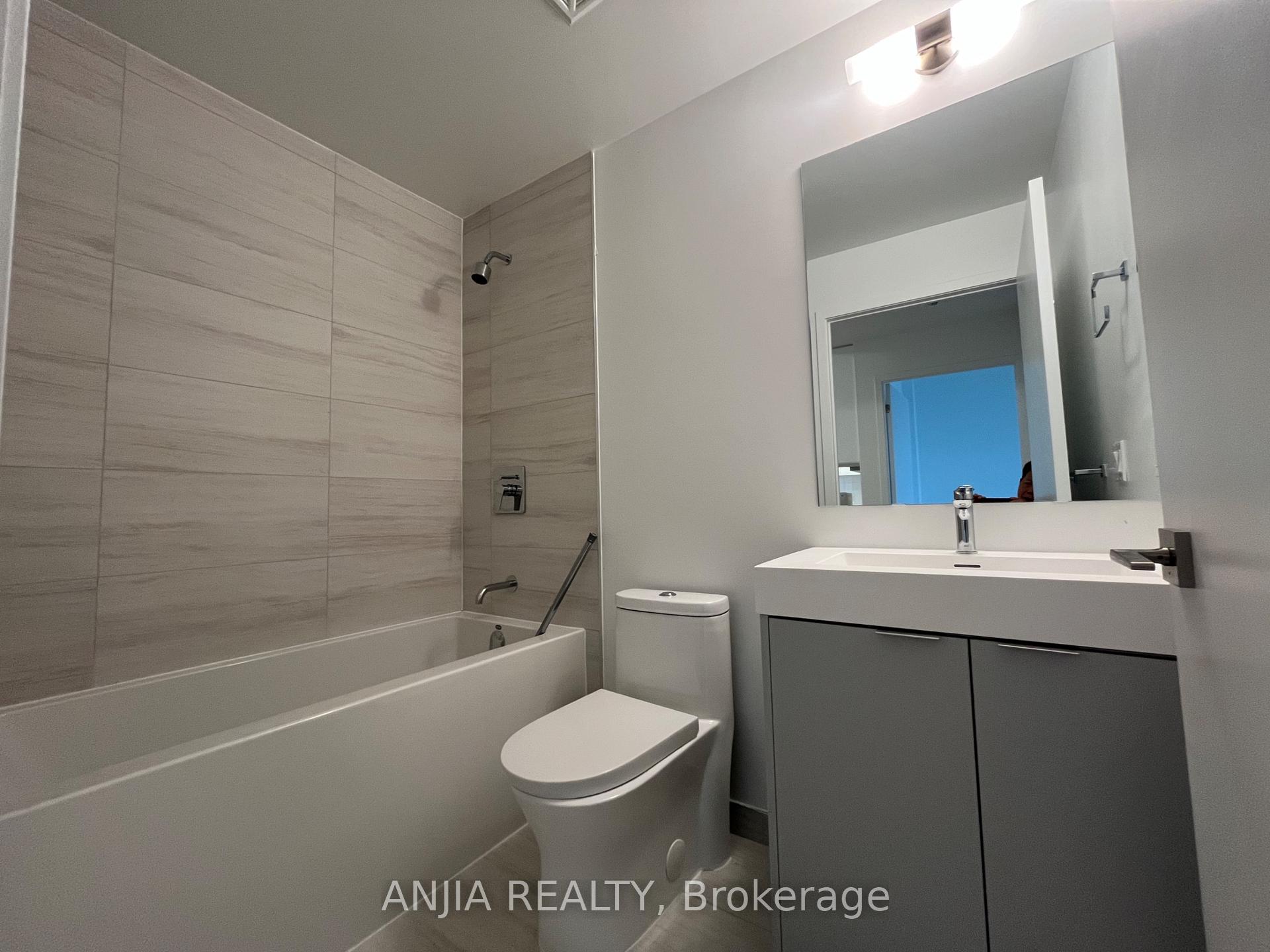 Photo 7 of Unit 2109, 474 Caldari Road E, Vaughan, Concord — HOMEH
