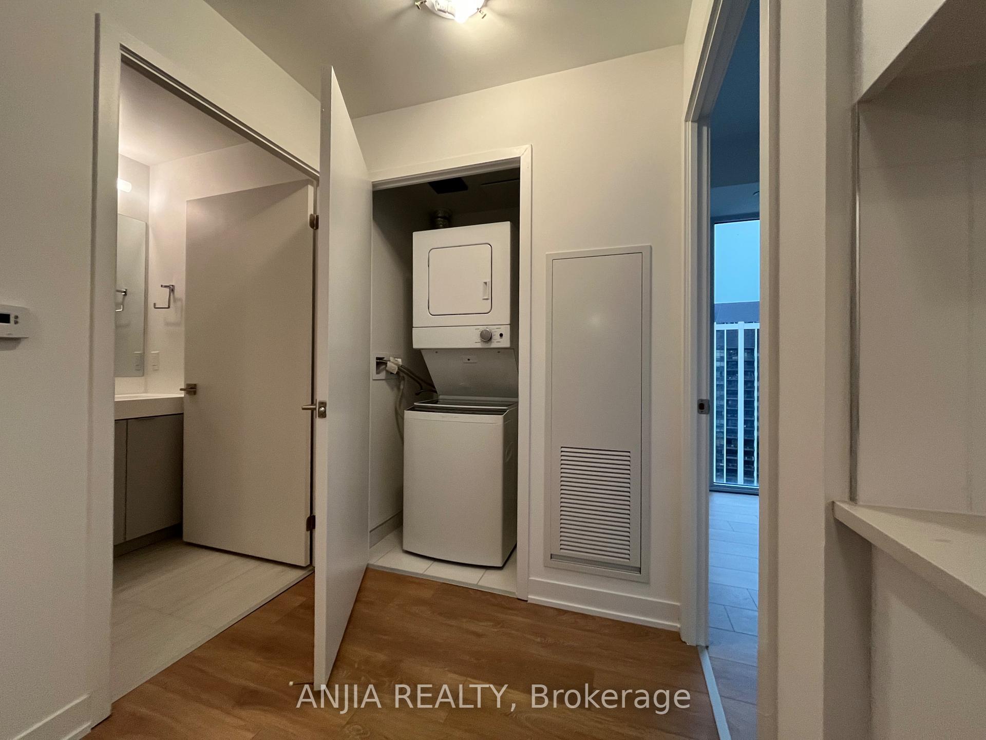 Photo 9 of Unit 2109, 474 Caldari Road E, Vaughan, Concord — HOMEH