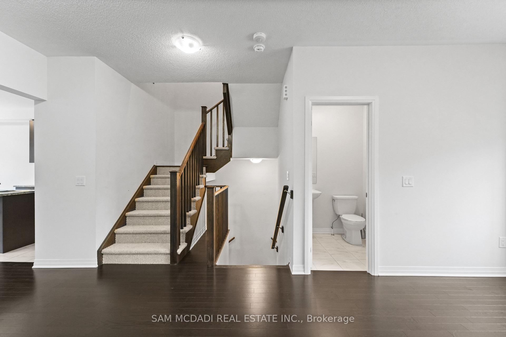 Photo 8 of 4083 Canby Street, Lincoln, Beamsville — HOMEH
