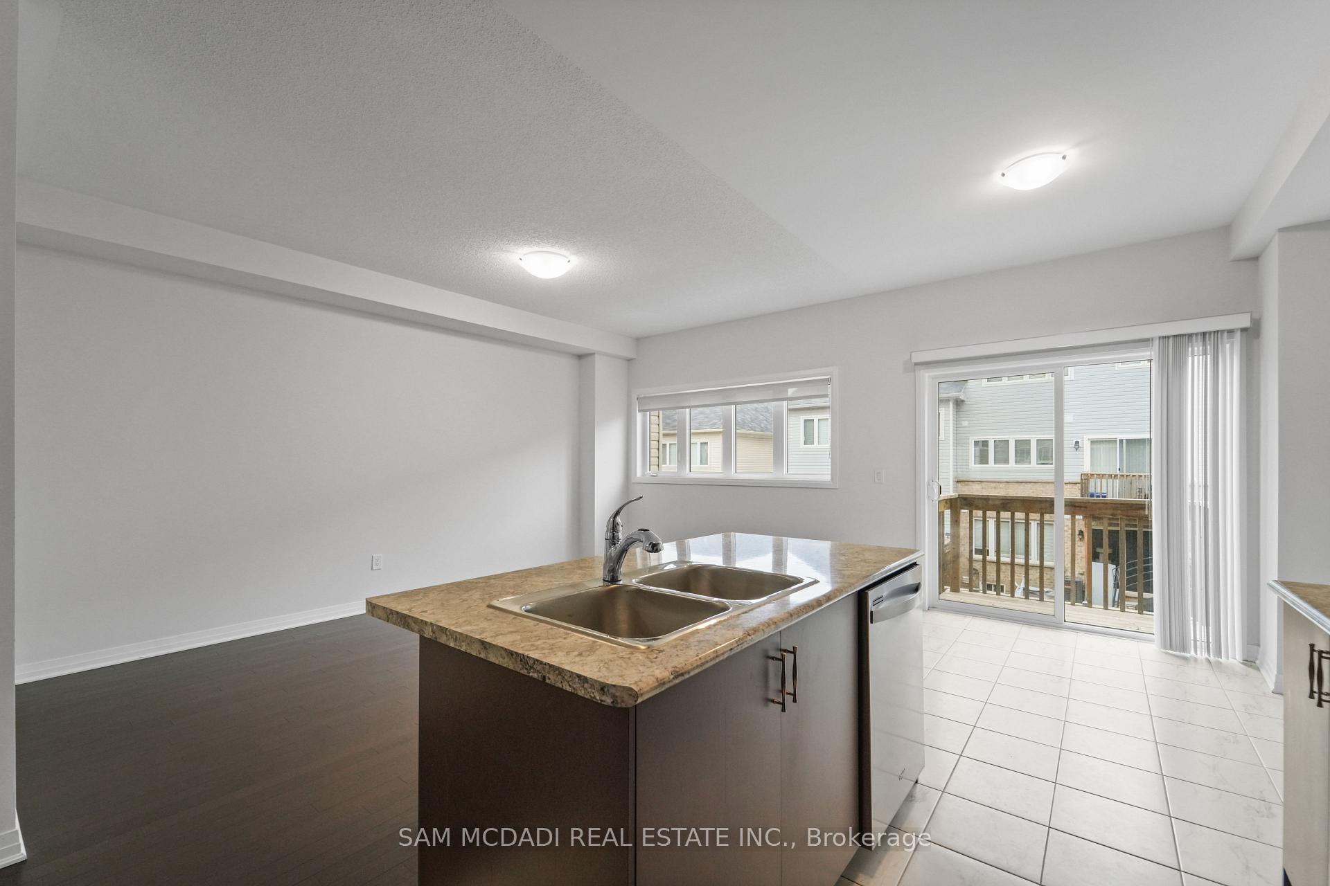 Photo 15 of 4083 Canby Street, Lincoln, Beamsville — HOMEH
