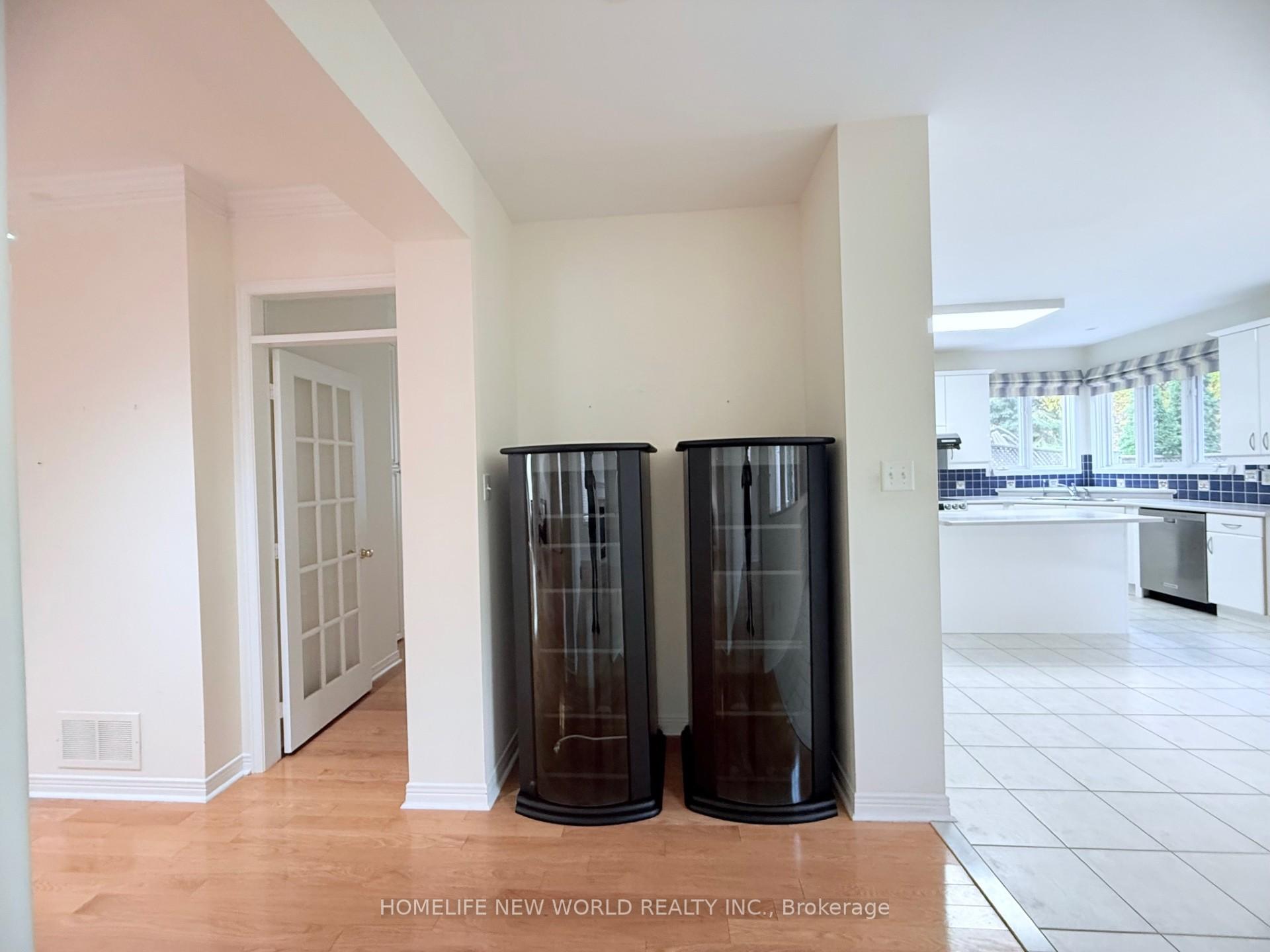 Photo 17 of 77 Burndenford Crescent, Markham, Markville — HOMEH