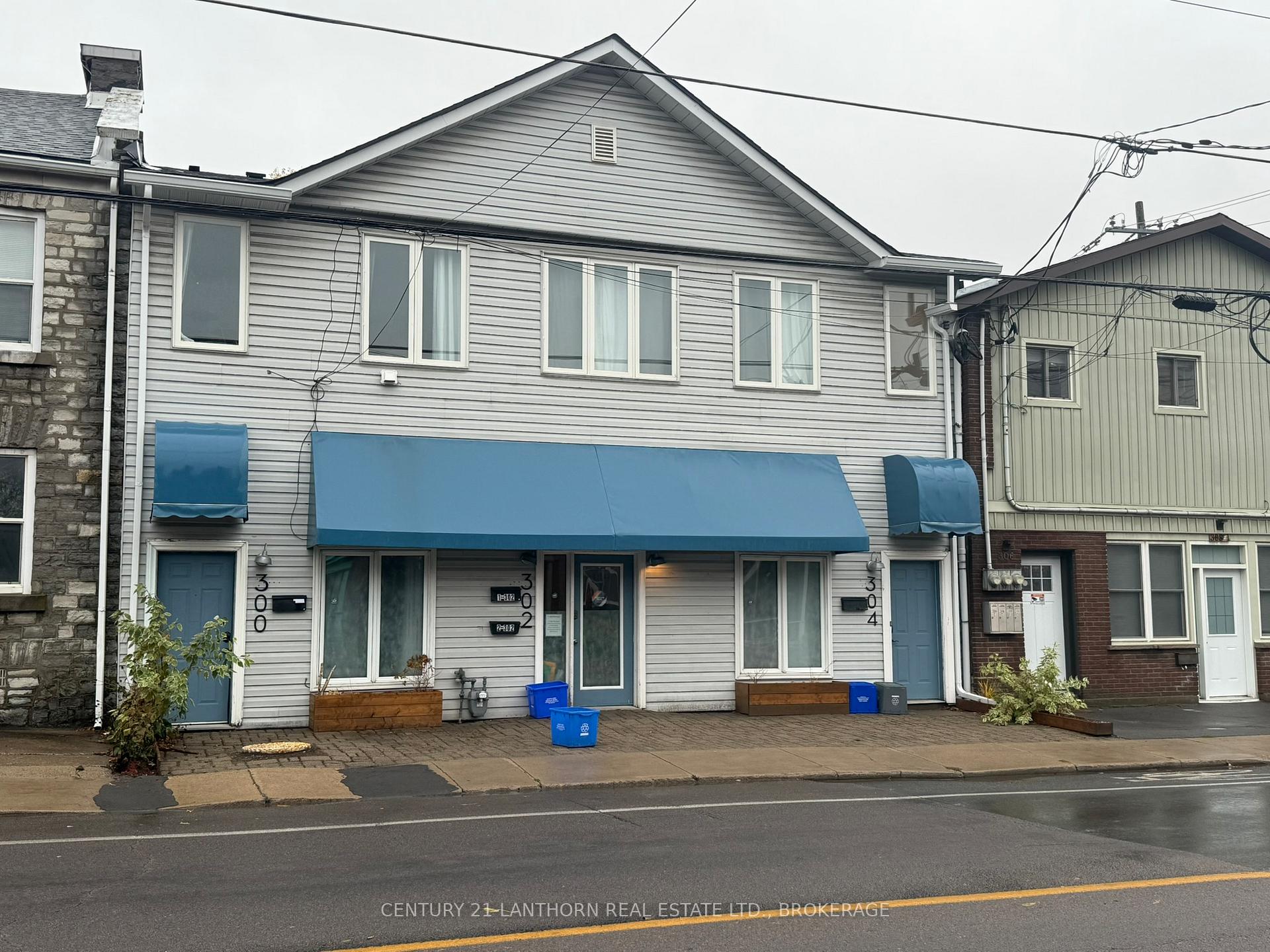 Front of Unit 2, 302 Montreal Street
