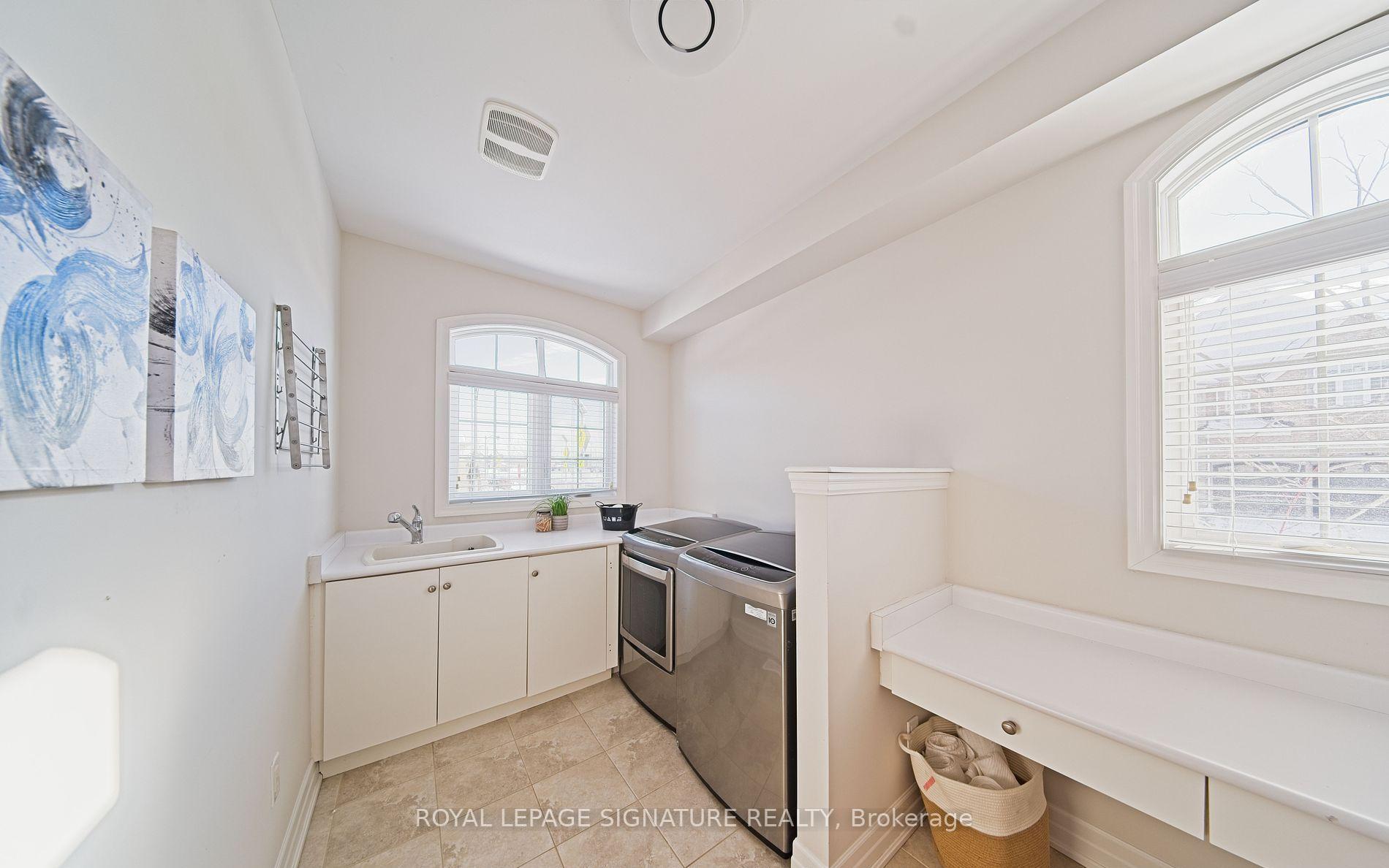 Photo 13 of 54 Spring Hill Drive, King, King City — HOMEH