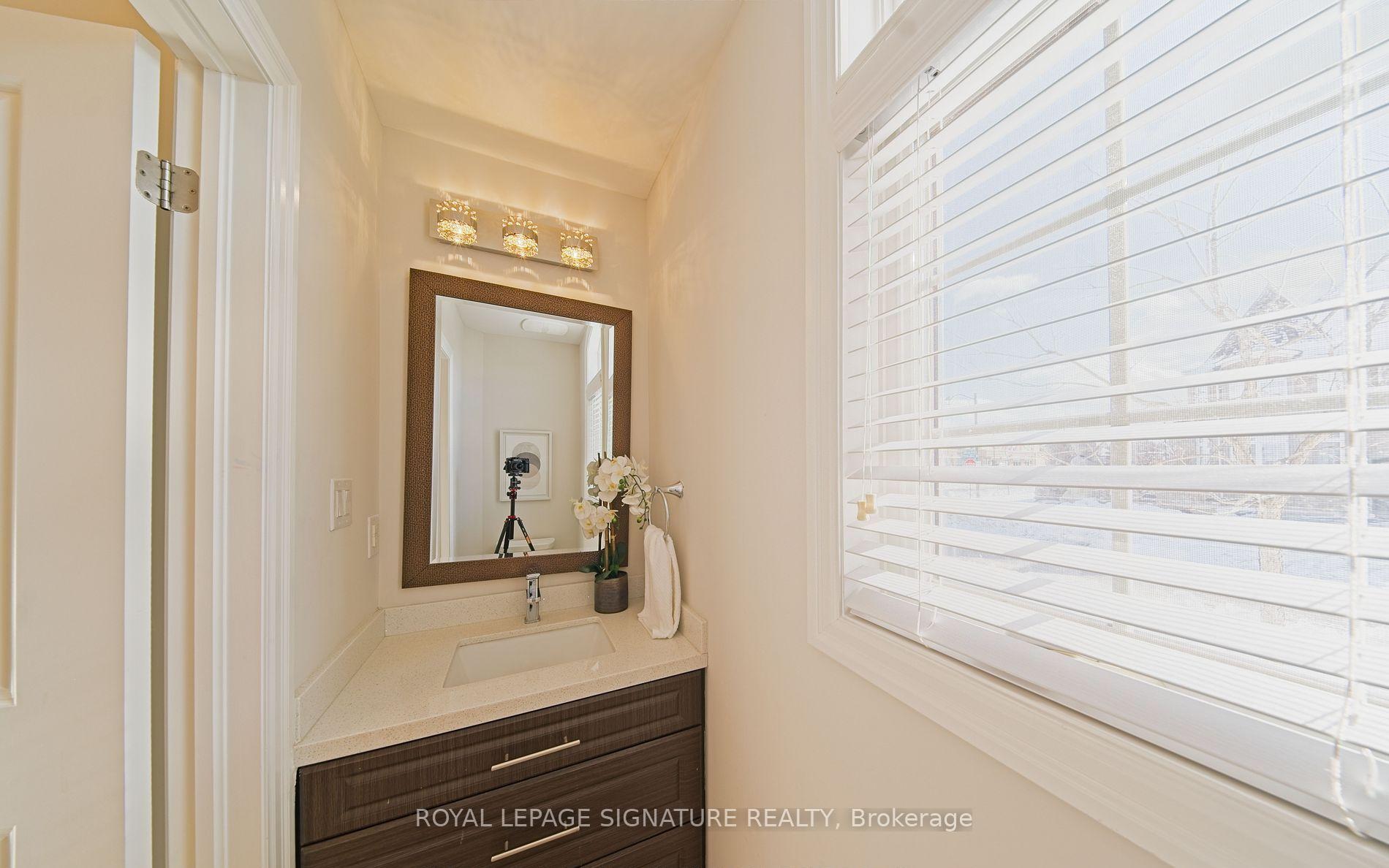 Photo 14 of 54 Spring Hill Drive, King, King City — HOMEH