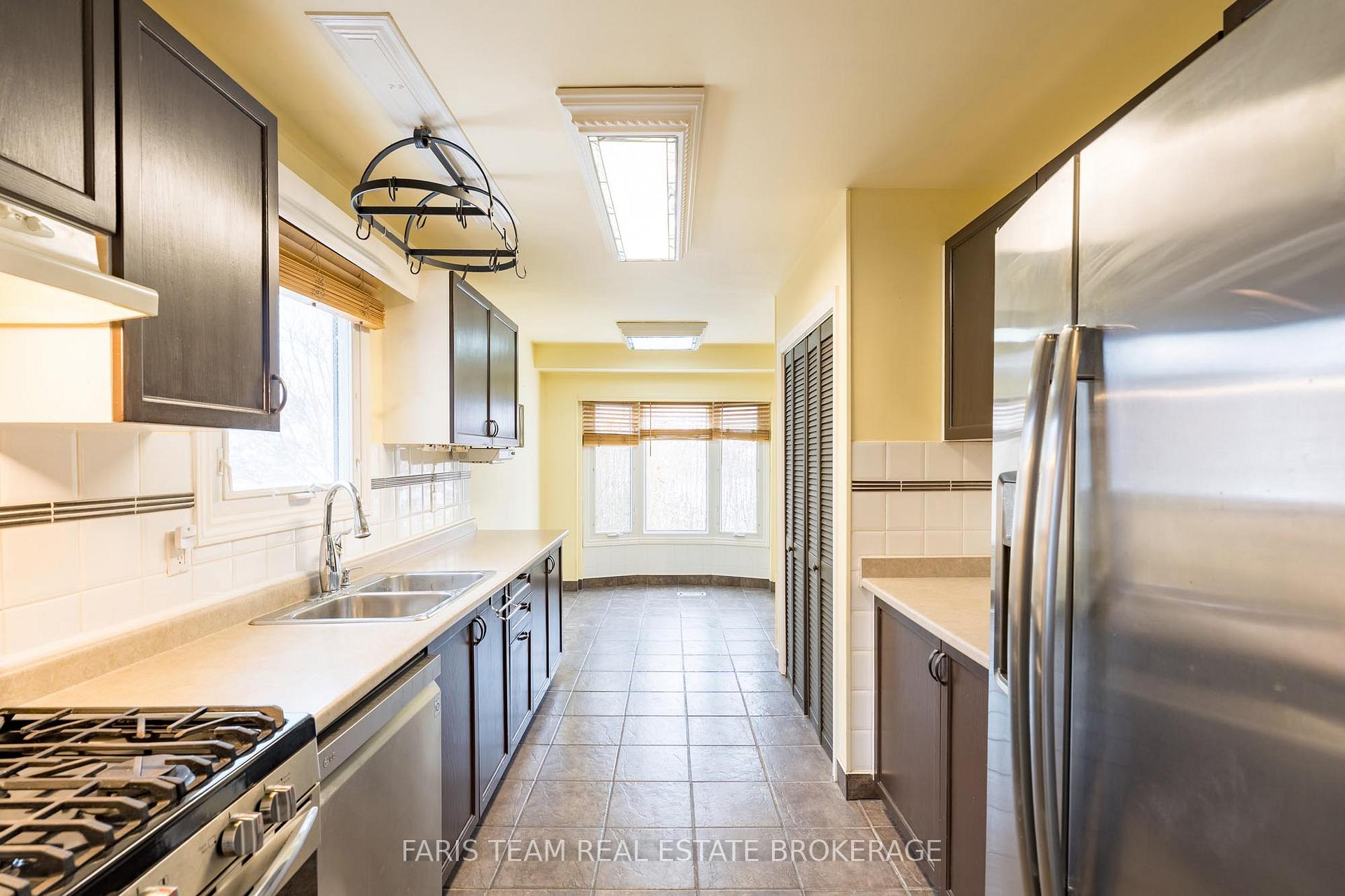 Photo 7 of 2501 Lloyd Street, Innisfil, Alcona — HOMEH