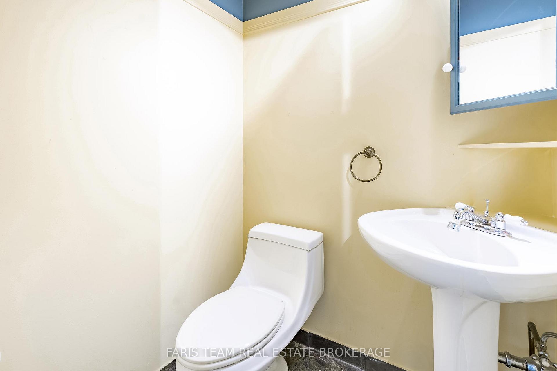 Photo 12 of 2501 Lloyd Street, Innisfil, Alcona — HOMEH