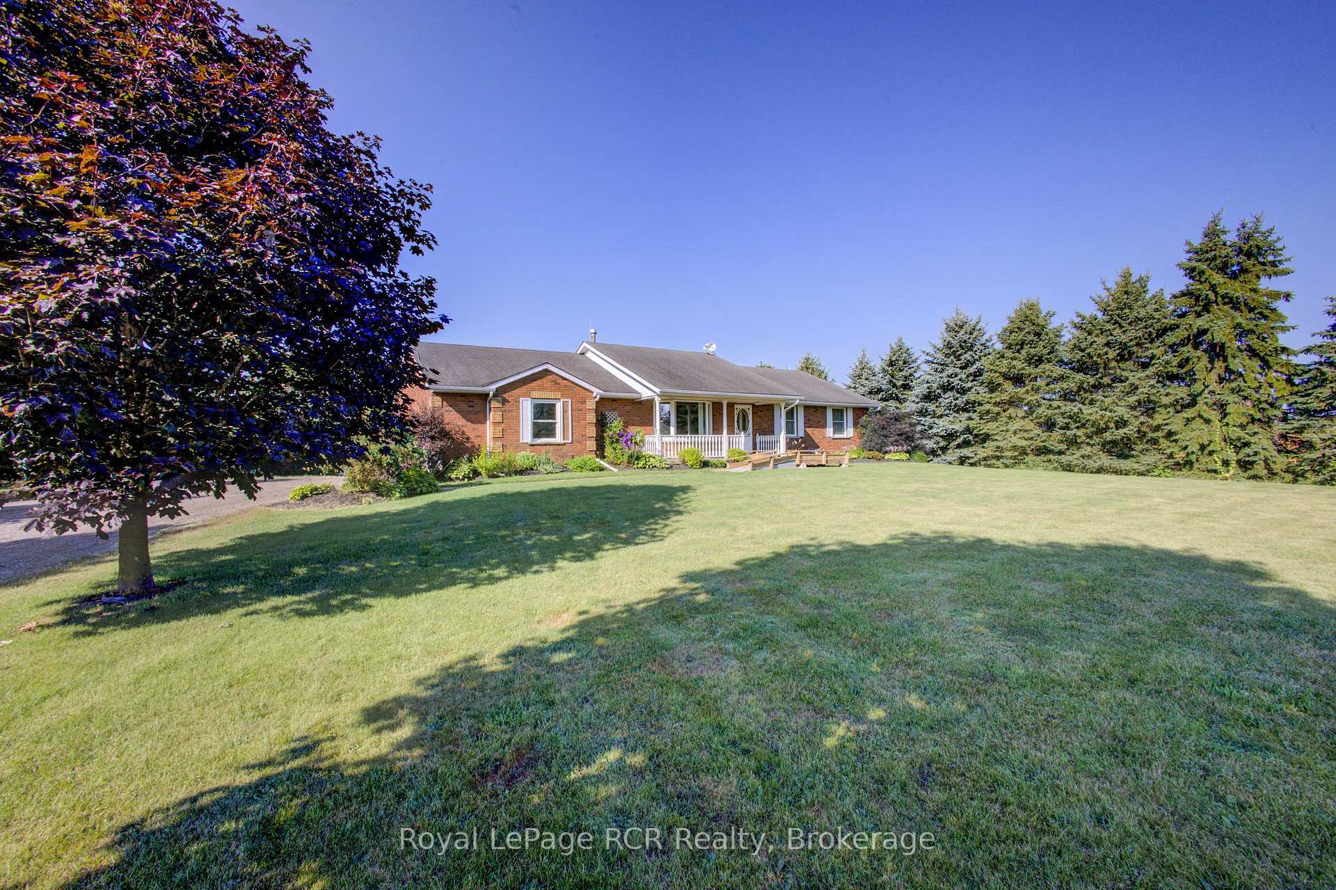 Photo 4 of 7218 16th Line, Mapleton, Rural Mapleton — HOMEH
