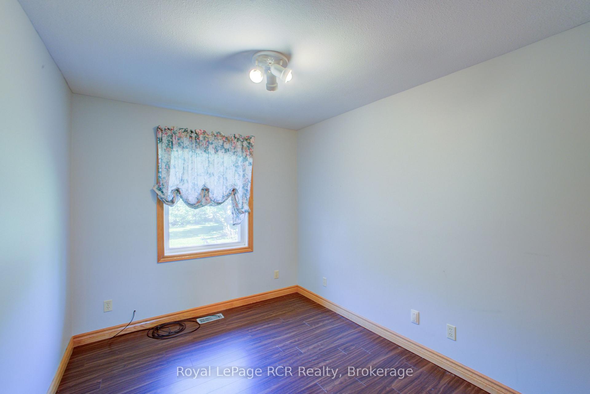 Photo 17 of 7218 16th Line, Mapleton, Rural Mapleton — HOMEH