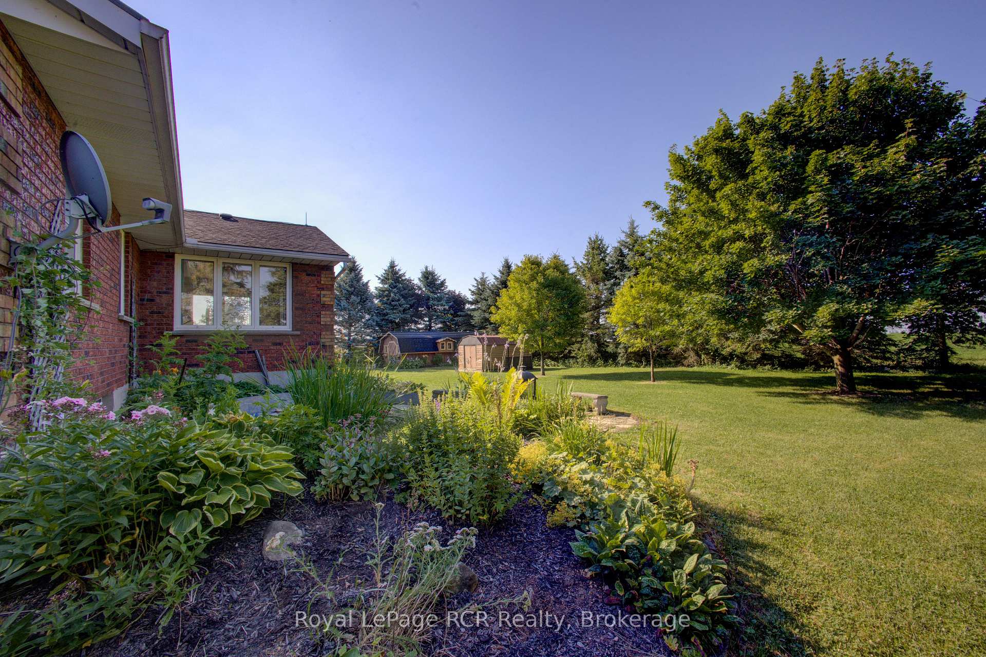 Photo 28 of 7218 16th Line, Mapleton, Rural Mapleton — HOMEH