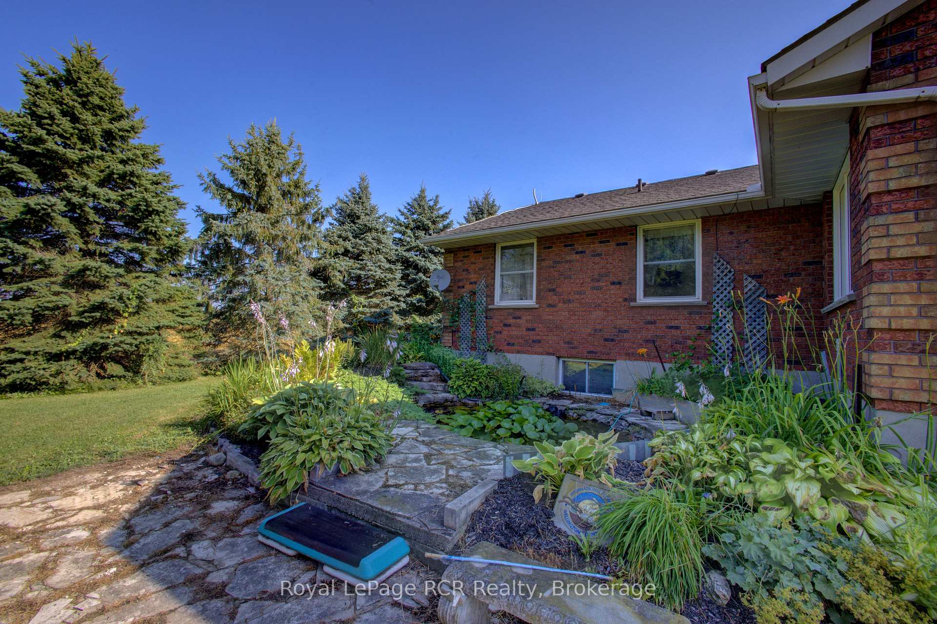 Photo 30 of 7218 16th Line, Mapleton, Rural Mapleton — HOMEH