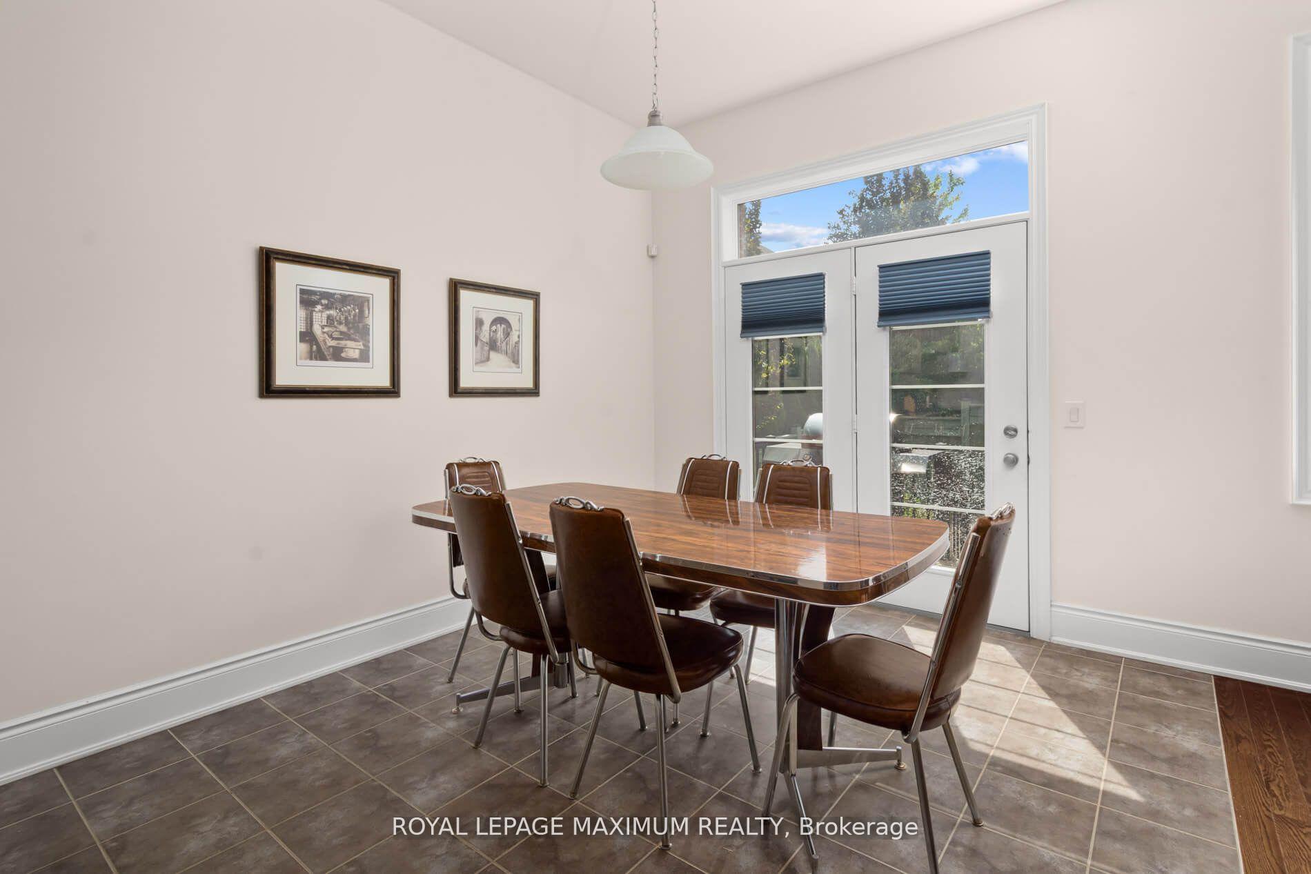 Photo 15 of 4 Blue Beech Trail, King, Nobleton — HOMEH