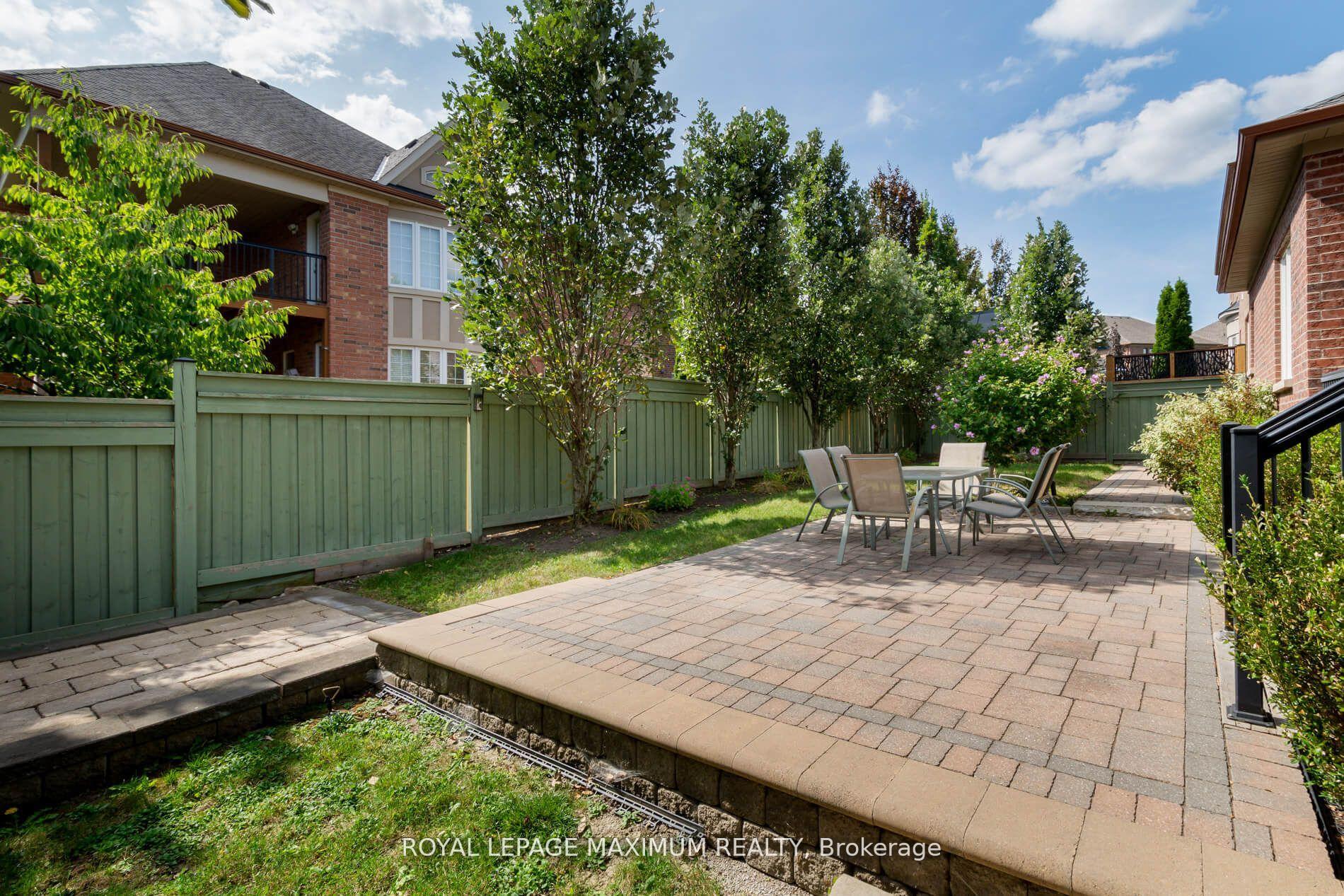 Photo 33 of 4 Blue Beech Trail, King, Nobleton — HOMEH