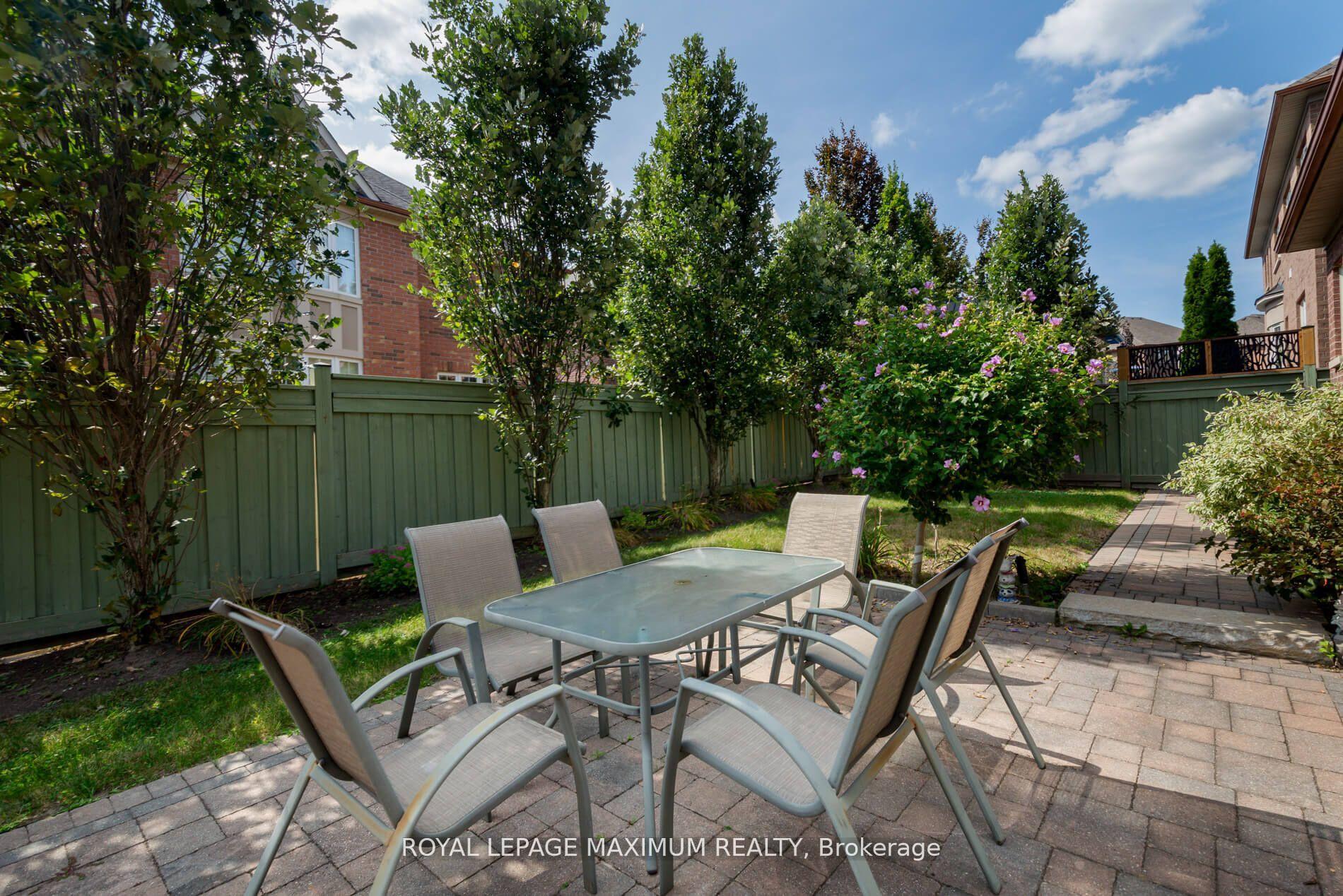 Photo 35 of 4 Blue Beech Trail, King, Nobleton — HOMEH