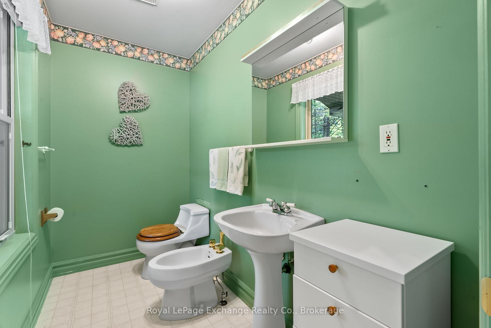 Photo 11 of 19 Kuehner Street, Kincardine — HOMEH