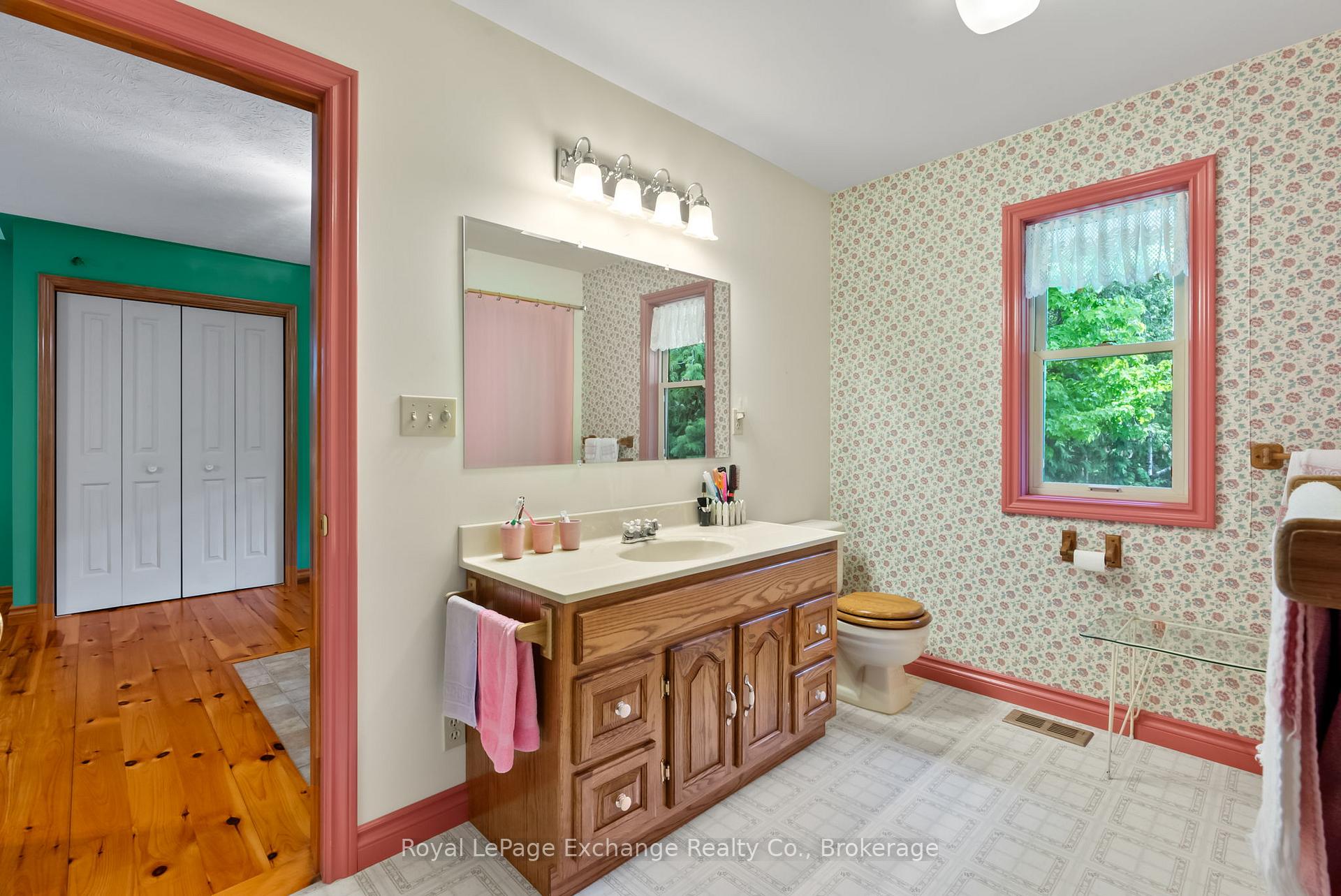 Photo 16 of 19 Kuehner Street, Kincardine — HOMEH