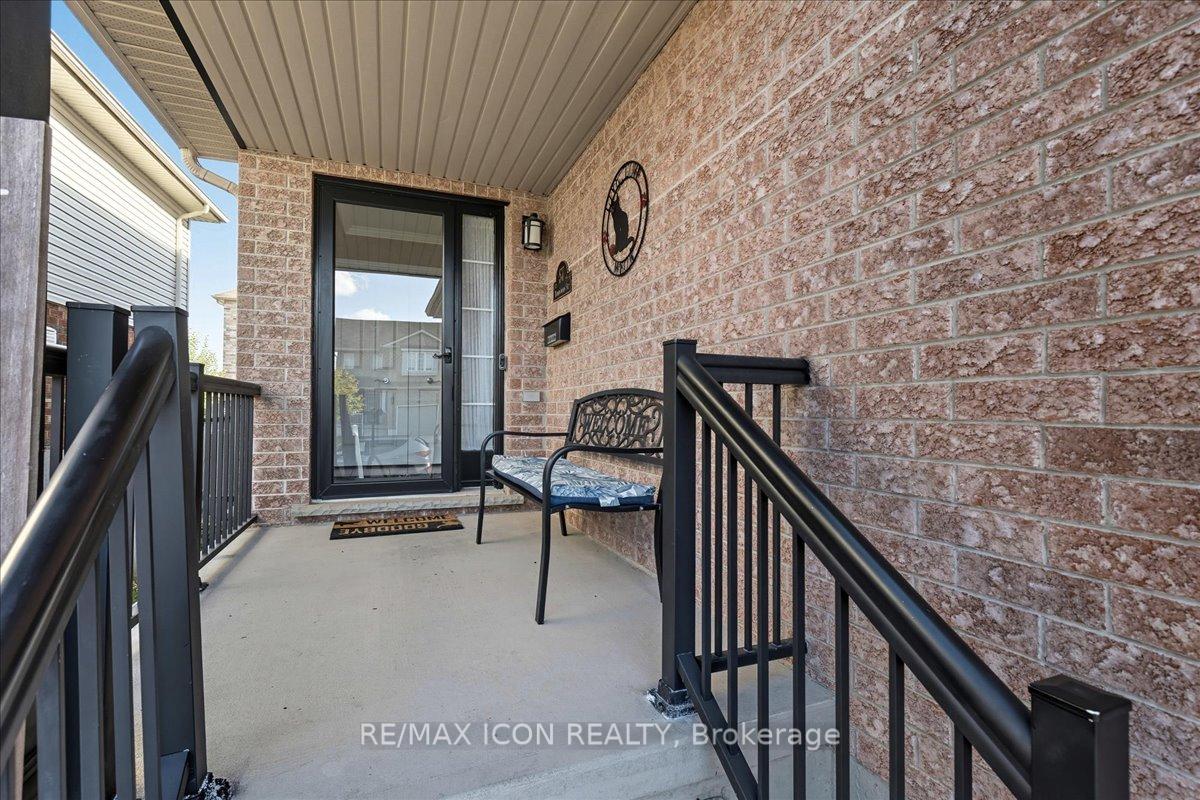 Photo 3 of 57 Tweedsdale Street, Kitchener — HOMEH