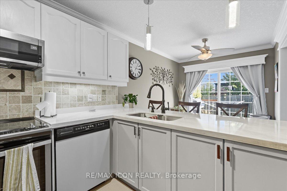 Photo 14 of 57 Tweedsdale Street, Kitchener — HOMEH
