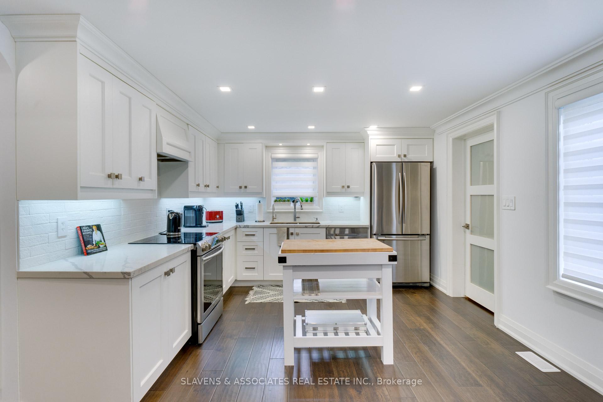 Photo 7 of 13385 Jane Street, King, King City — HOMEH