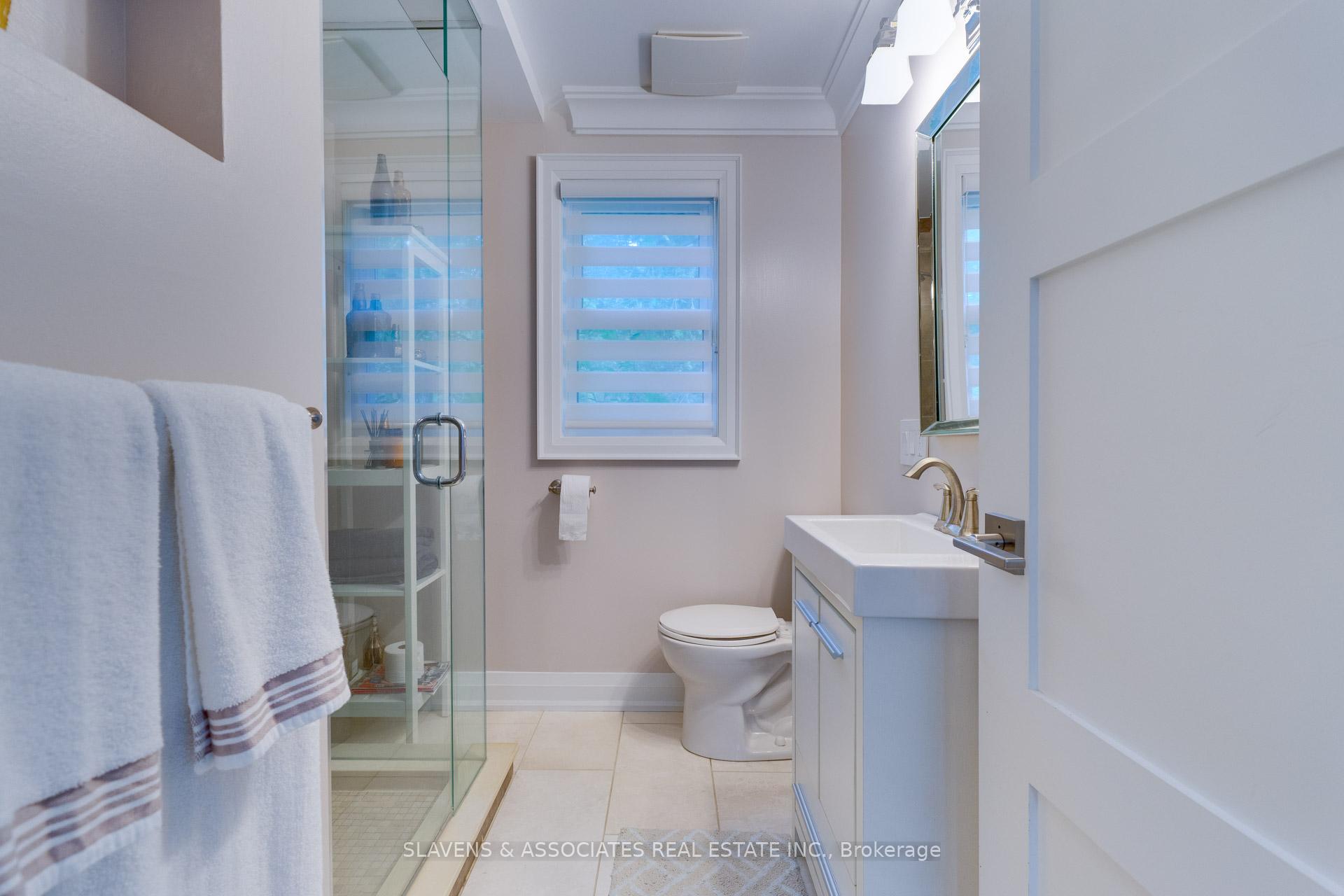 Photo 18 of 13385 Jane Street, King, King City — HOMEH