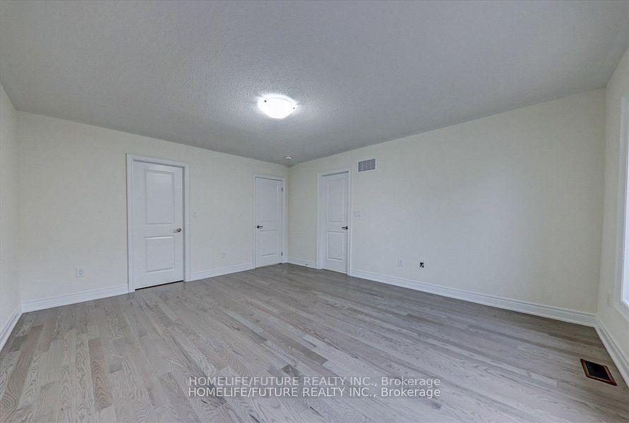Photo 7 of 8 Thomas Hope Lane, Markham, Cedarwood — HOMEH
